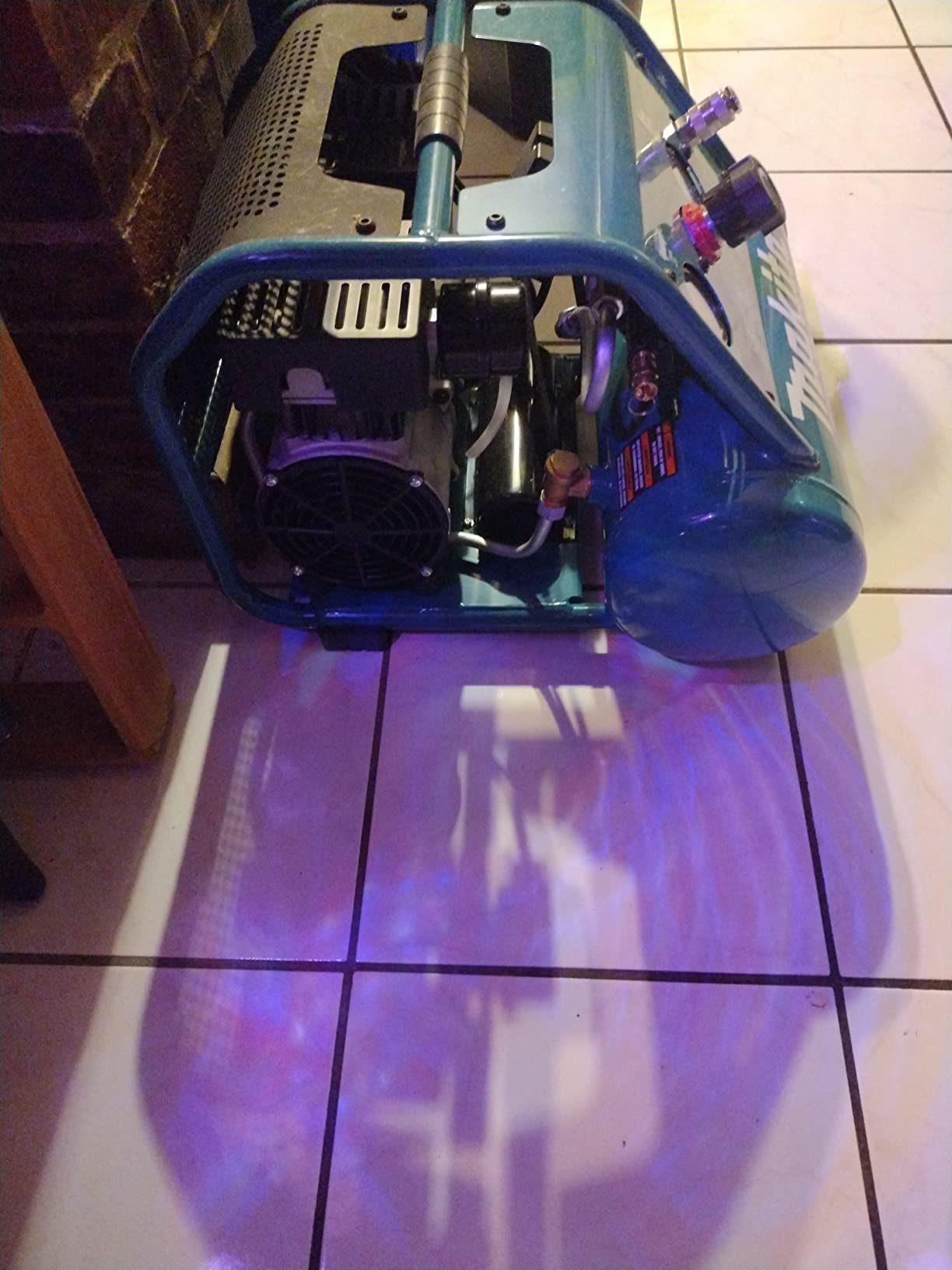 Makita MAC210Q Quiet Series, 1 HP, 2 Gallon, Oil-Free, Electric Air Compressor customer photo 2
