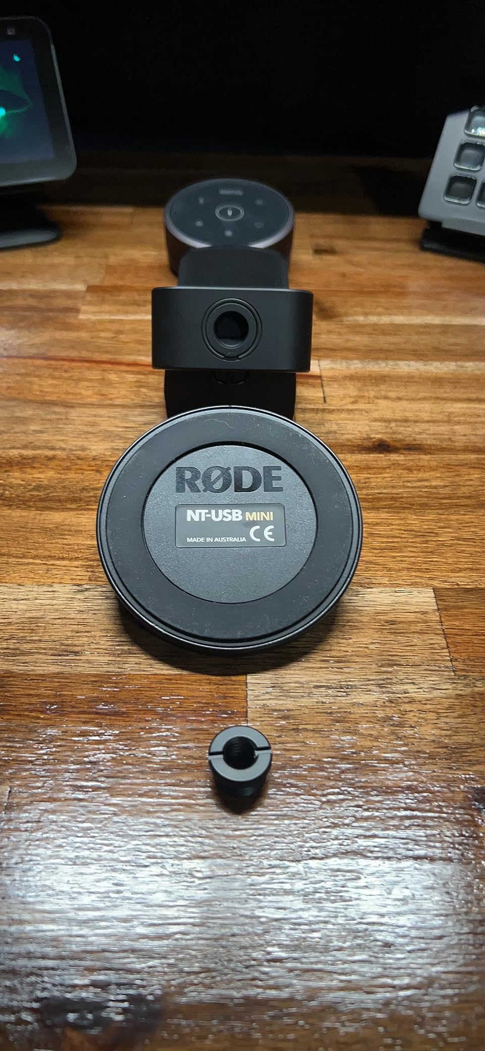 RØDE NT-USB Mini Versatile Studio-quality Condenser USB Microphone with Free Software for Podcasting, Streaming, Gaming, Music Production, Vocal and Instrument Recording, Black customer photo 1