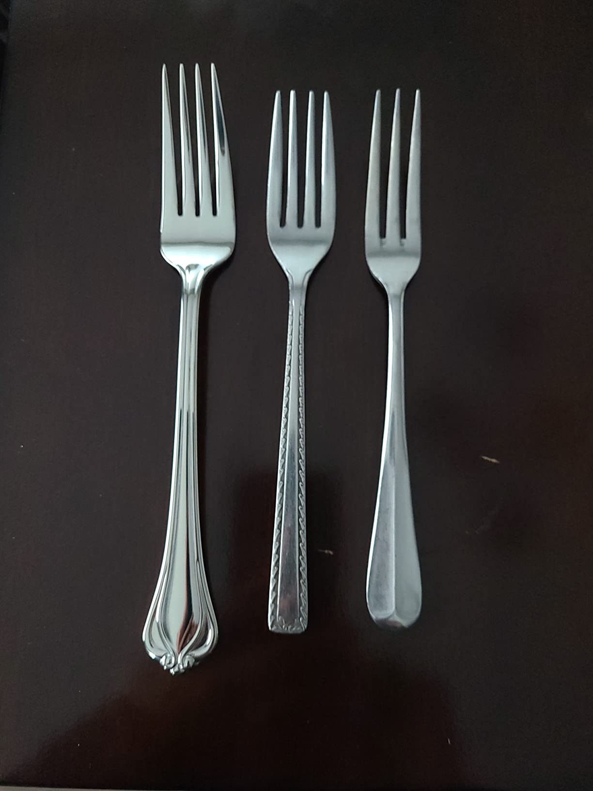 Lenox Chelse Muse 65-Piece 18/10 Silverware Set for 12, Flatware with Serving Spoons and Utensil Set customer photo 1