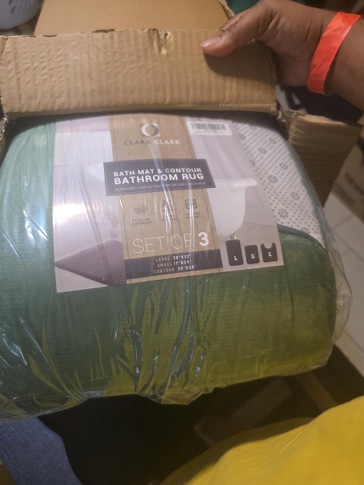 Clara Clark 3 Piece Bathroom Rugs Bath Mat Set, Velvet Memory Foam Bath Mats for Bathroom - Non-Slip, PVC Backing Bath Rugs, Washable - Dries Quickly, Green customer photo 2