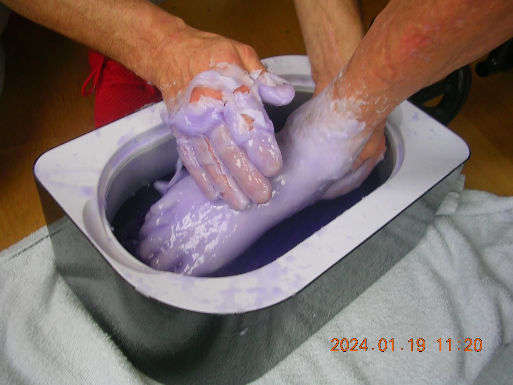 Karite Paraffin Wax Machine for Hand and Feet - 4000ml Paraffin Wax Bath, Moisturizing Kit Auto-time and Keep Warm customer photo 2