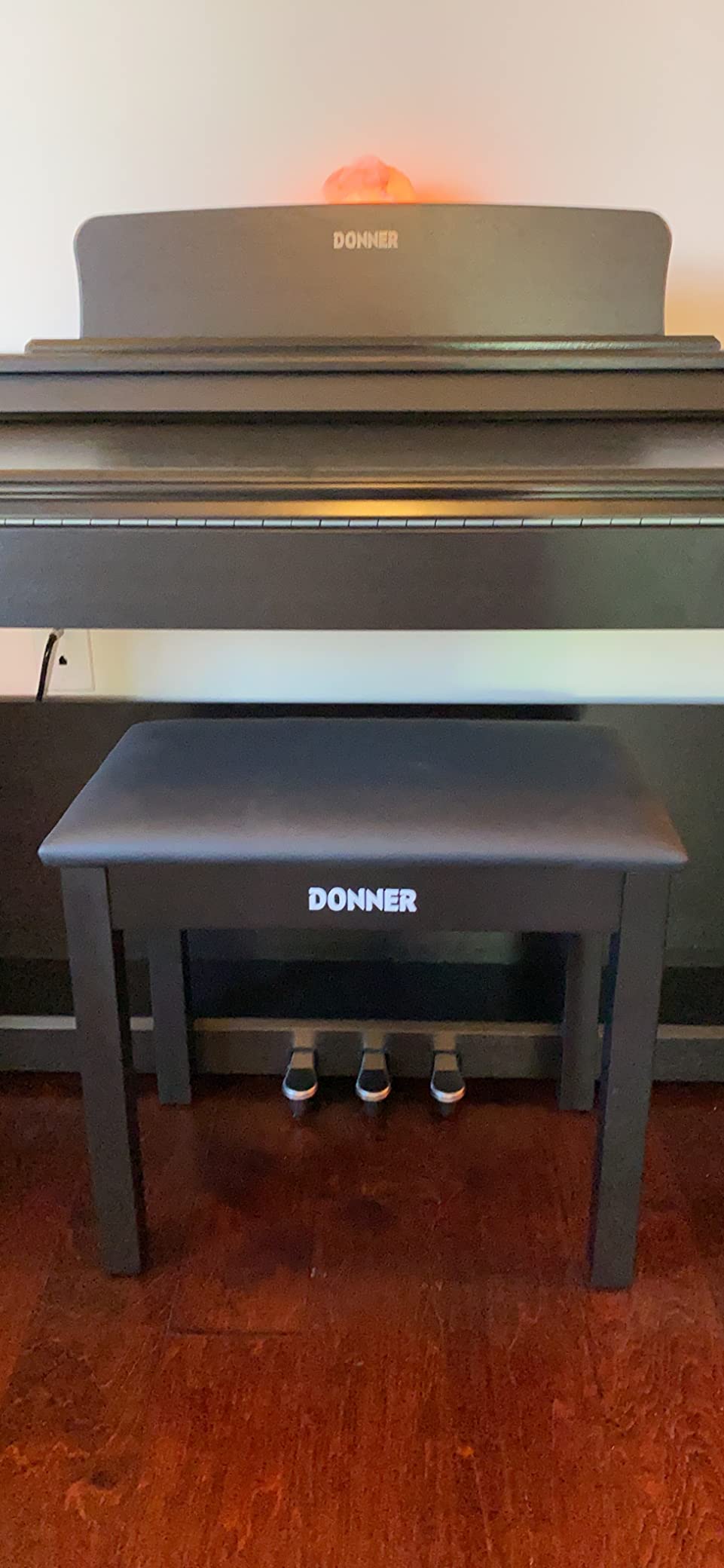 Donner Piano Bench with Storage, Solid Wood Keyboard Bench Piano Bookcase Stool Chair Seat with High-Density Sponges Pad, Black customer photo 2