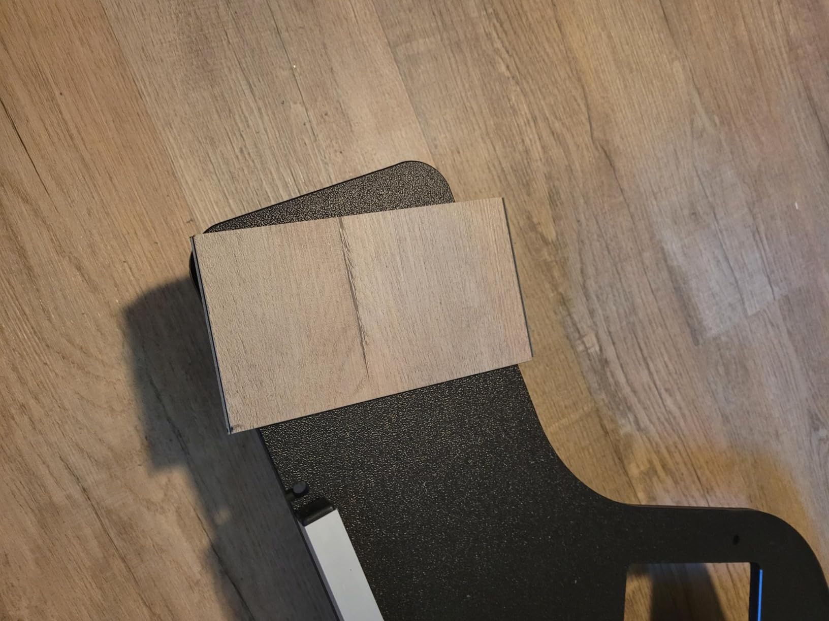 MARSHALLTOWN Ultra-Lite LVP Flooring Cutter, 13 Inch, Assembled in the USA | Cuts Laminate and Vinyl Plank Up to 15/32 Inch, Engineered Wood Up to 3/8 Inch, Dust Free, Honing Stone Included, LWFS13 customer photo 1