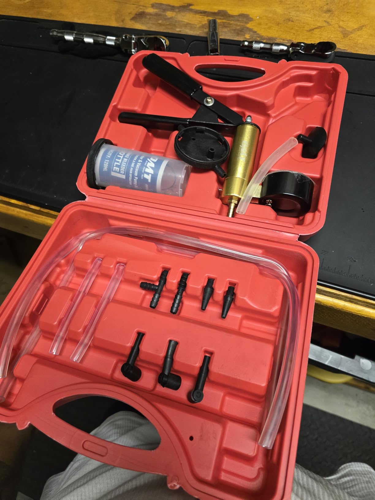 OMT One-Man Brake Bleeding Kit with Hand Vacuum Pump and Dial Gauge, Blue | High Grade Aluminum Alloy Fluid Evacuation System; Resilient PVC Tubing and Connectors; Great for Multi-Vehicle Servicing customer photo 1