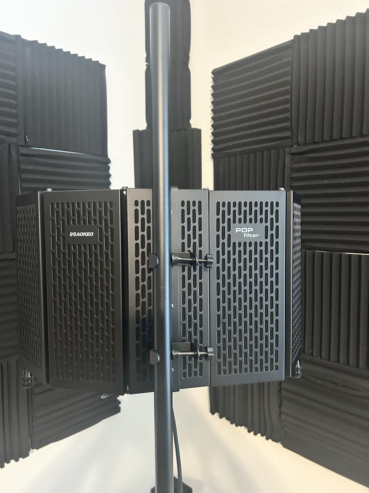 Microphone Isolation Shield, Foldable Mic Shield with Triple Sound Insulation, Reflection Filter with 3/8