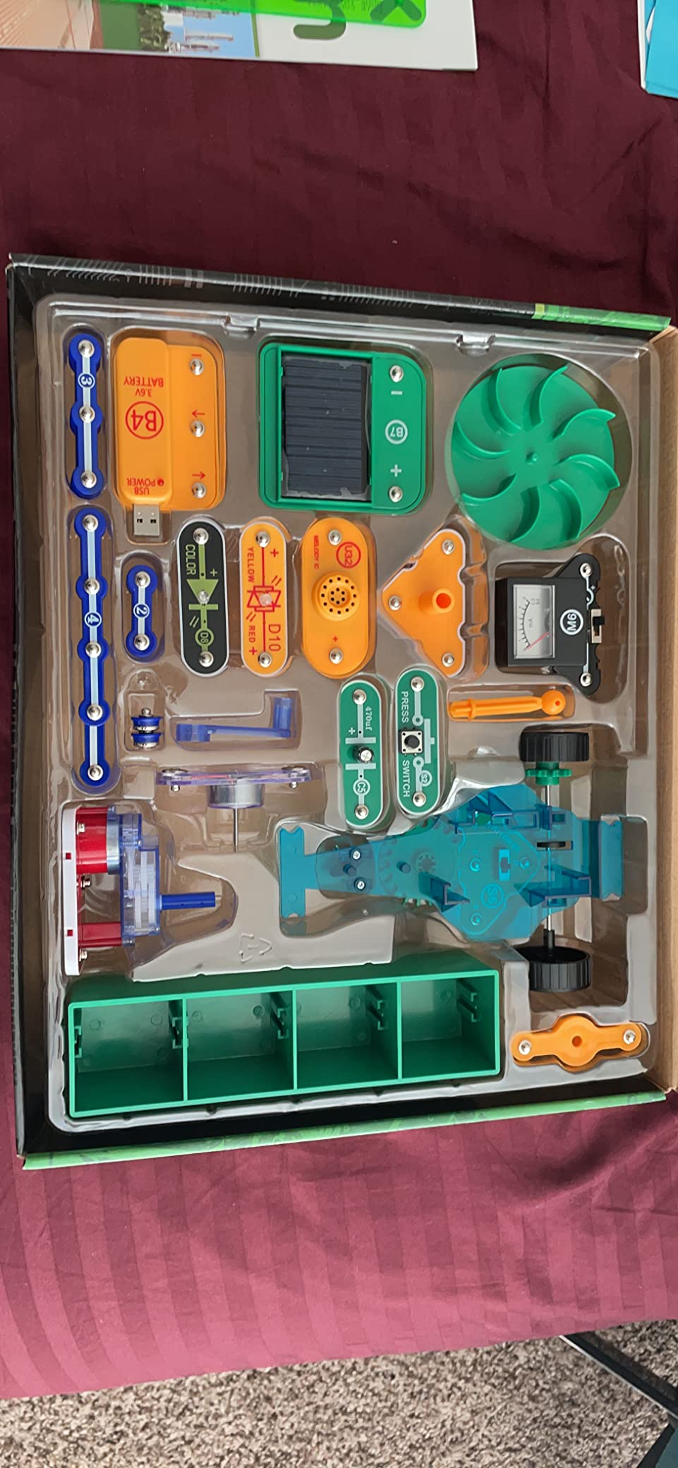 Snap Circuits Green Energy Electronics Exploration Kit customer photo 1