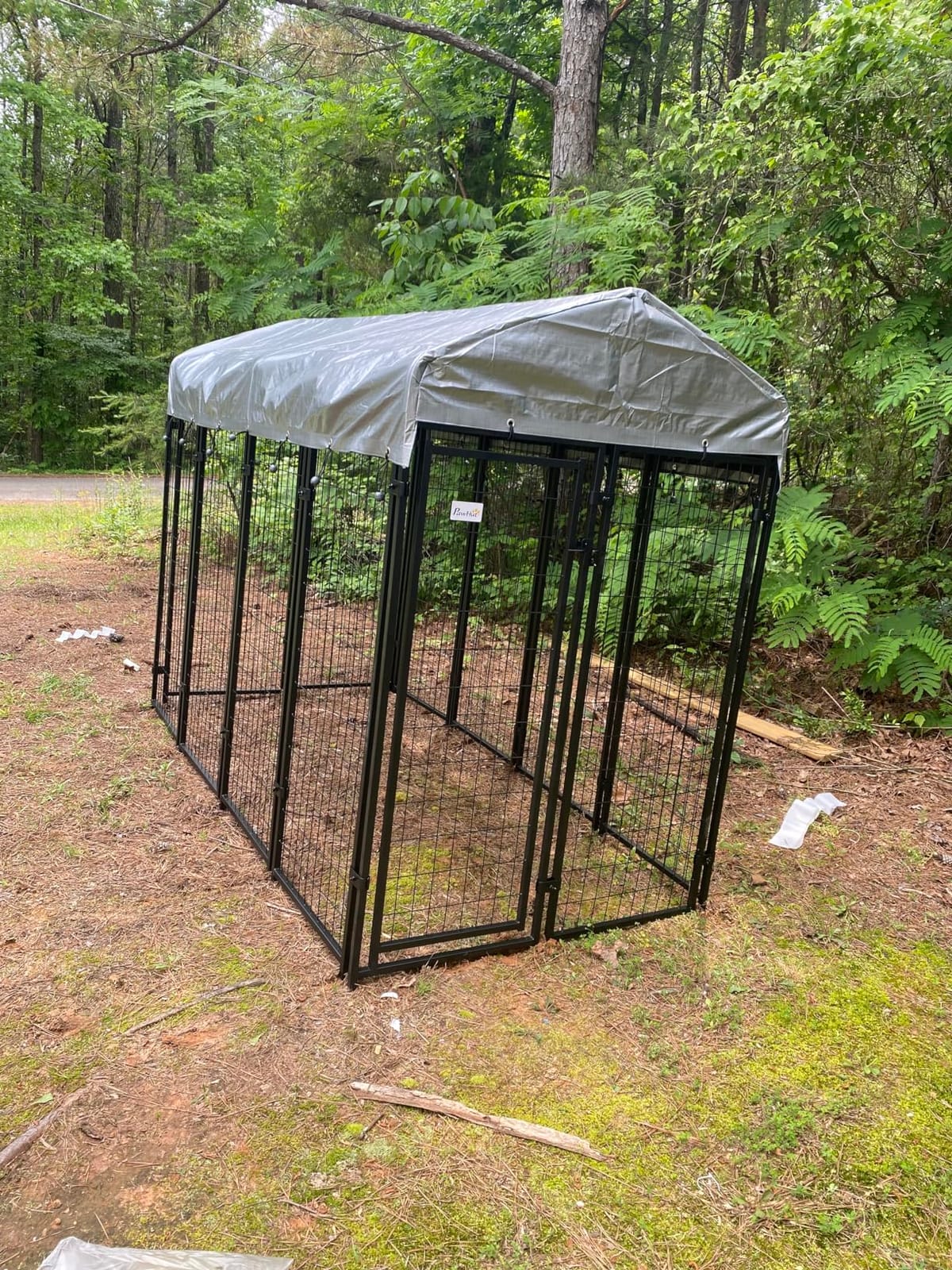 PawHut Outdoor Dog Kennel with Roof, 6' x 4' x 6' Heavy Duty Welded Wire Dog Playpen Enclosure with Escape-Proof Lock, UV-Resistant & Waterproof Cover, for Large Dogs, Chickens, Ducks, Silver customer photo 1