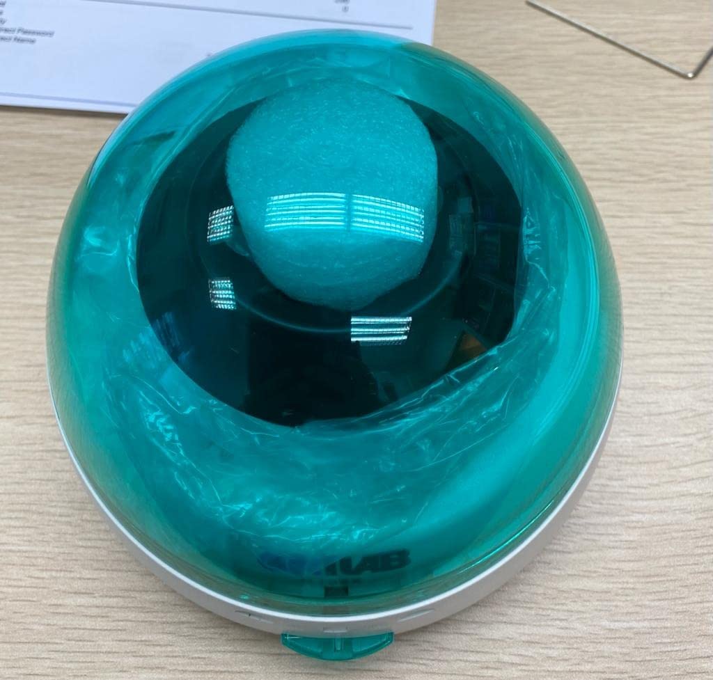 ONiLAB Scientific Mini Centrifuge 7000RPM, 2680 x g RCF, Lab Benchtop Centrifuge with 2 Rotors for 8 x 0.2/0.5/1.5/2.0ml and 0.2mL×32 PCR Strips, Low Noise≤45dB, 100-240V, Green lid (ONLY for MICROTUBES) customer photo 2