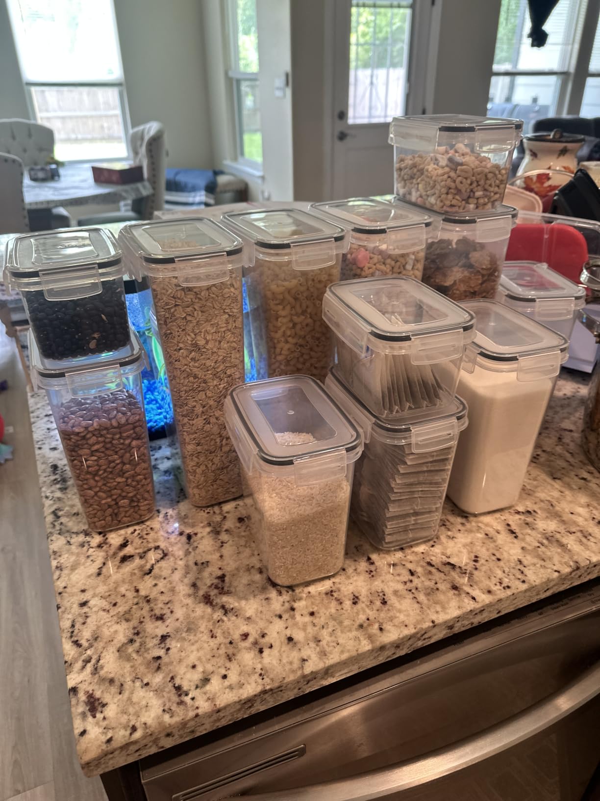 Vtopmart Airtight Food Storage Containers with Lids, 24 pcs, Black customer photo 1