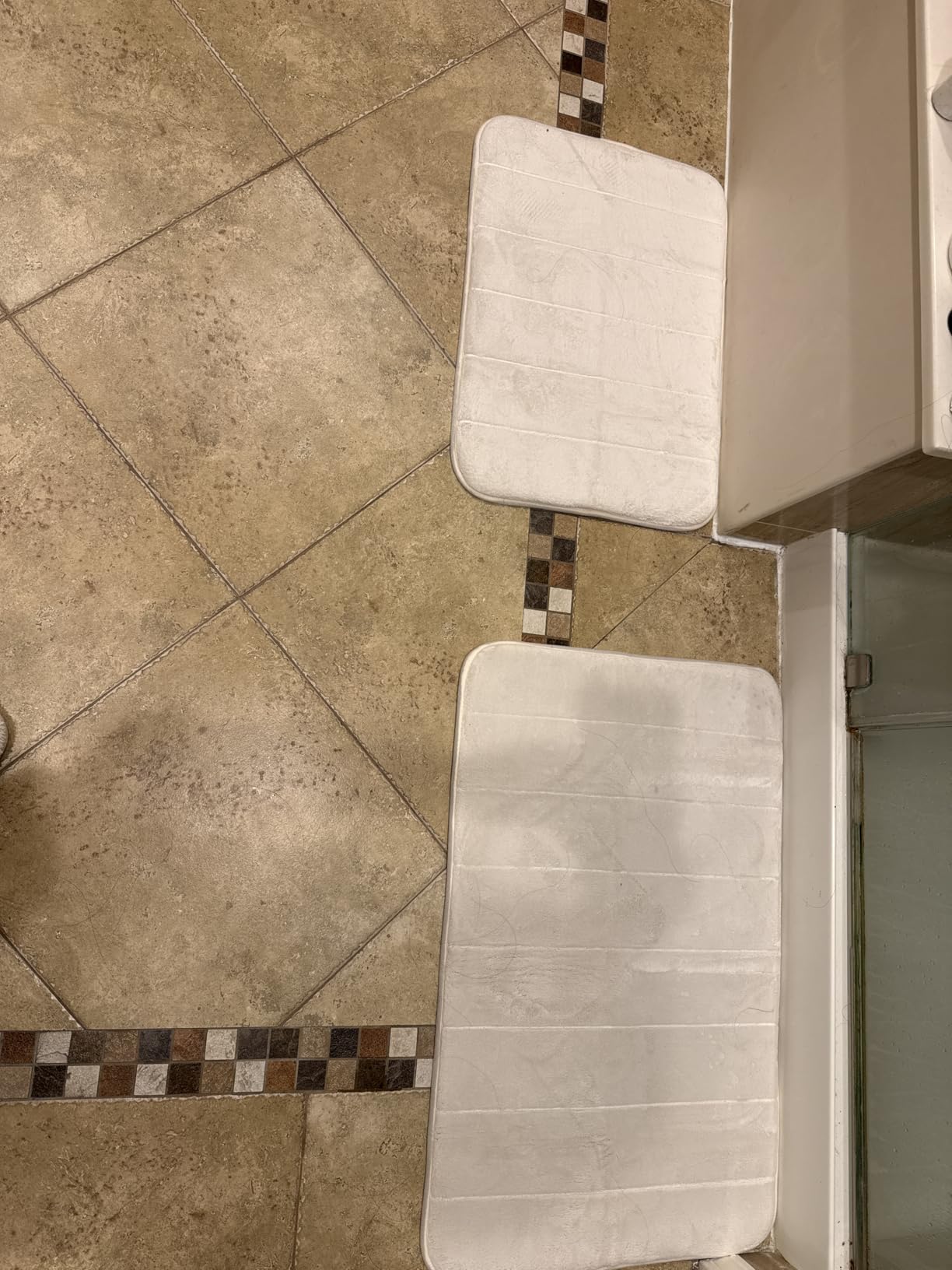 Yimobra Memory Foam Bathroom Rugs Sets 2 Piece - Super Soft Absorbent Quick Dry Bath Mat Set, Machine Washable Non Slip Floor Carpet for Tub Shower & Single Sink (17x24 & 31.5x20 Inch, Beige) customer photo 1