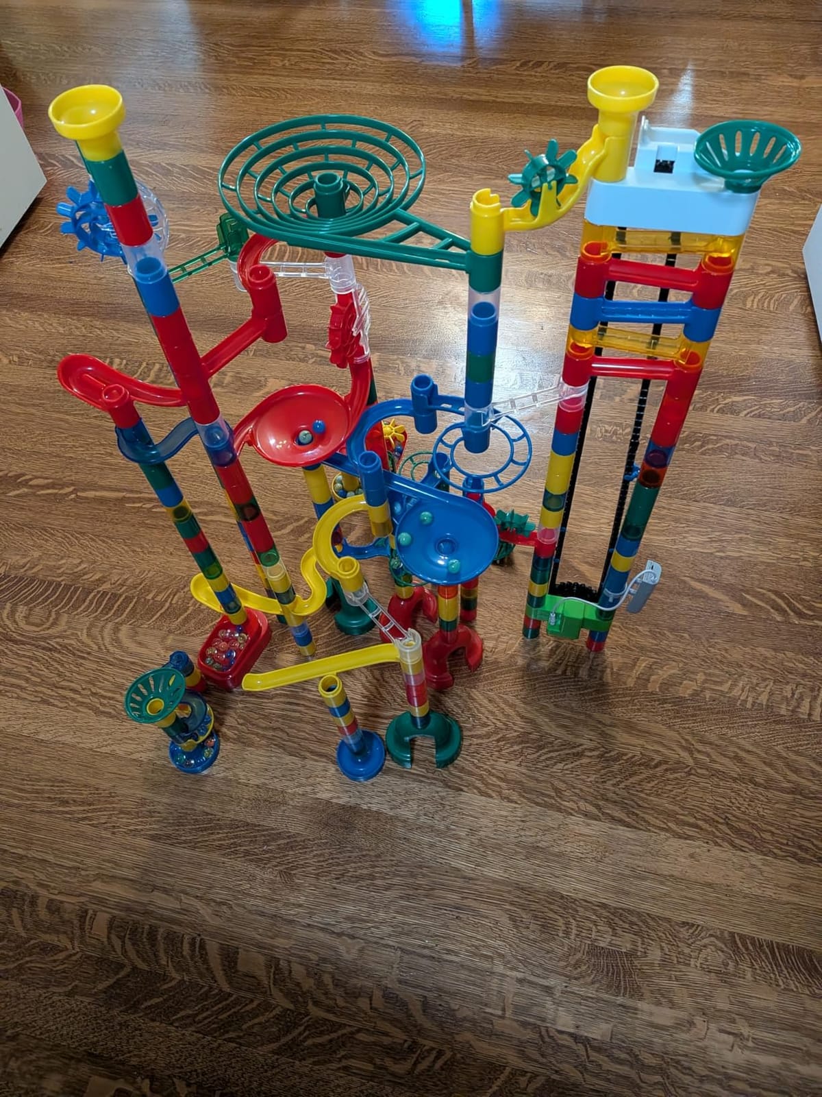 MindWare Colossal Elevator Marble Run - 400-Piece Marble Maze Building Toys Set customer photo 1
