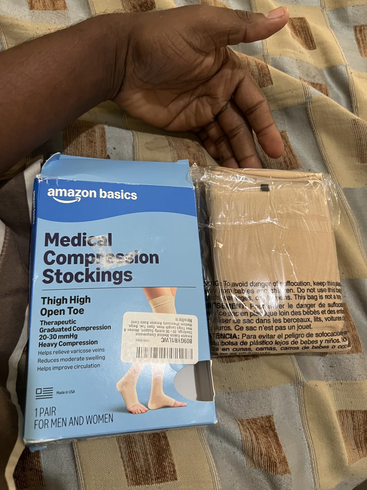 Amazon Basics Medical Compression Stockings, Women & Men | 20-30 mmHg Support, Thigh Length Hose, Open Toe customer photo 2