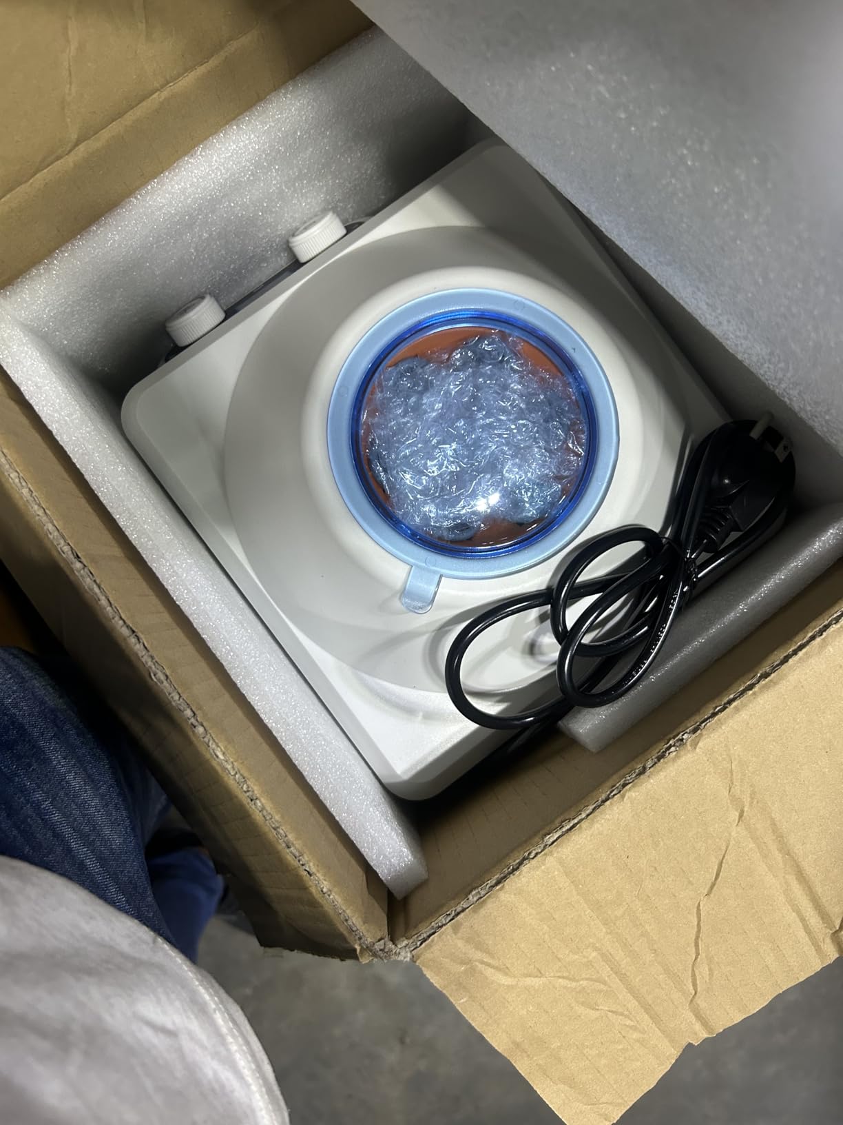 Mxmoonant Centrifuge Machine, 4000RPM Lab Benchtop PRP Centrifuges | 15MLx6 Capacity, LCD Display, 0-60Min Time Range, 0-4000RPM Speed Control, Stable Performance, Easy Installation customer photo 1