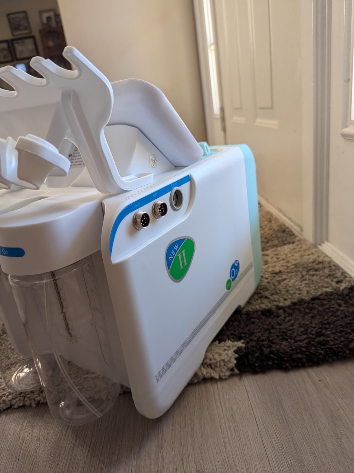 BRUUN Facial Care Machine - A 7 in 1 Multifunctional Face Care Device for Skin Moisturizing - A Vacuum Cleaning Jet for Home and Beauty Salon customer photo 2