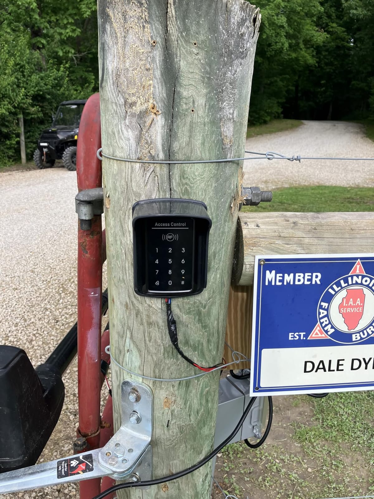TOPENS AT12131 Single Swing Gate Opener Heavy Duty Automatic Gate Motor for Single Swing Gates Up to 18ft, Electric Driveway Gate Operator AC Powered with Remote Control Kit Solar Compatible customer photo 2