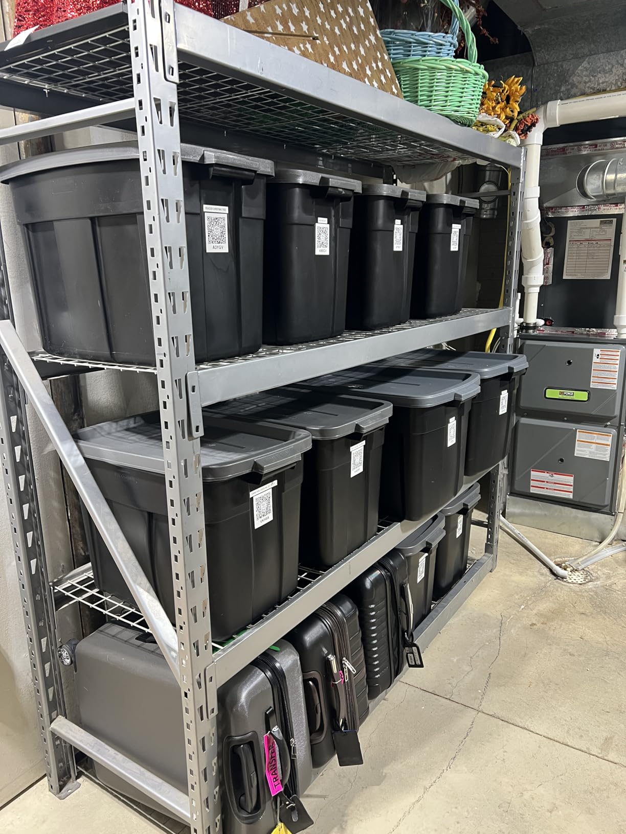 Rubbermaid 6-Pack Totes for Storage with Lids, Heavy Duty Plastic Storage Bins with Lids, Black Gray, 10 GAL - Stackable for Garage, Attic, Camping (10 GAL - 6 Pack Solid Black and Grey) customer photo 1