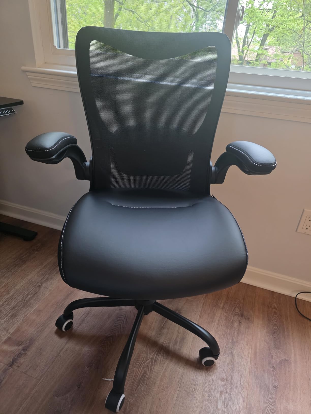 MUXX.STIL Office Chair, Ergonomic Desk Chair with Adjustable Lumbar Support and Flip up Armrest, Breathable Mesh Computer Chair for Home Office, Black customer photo 1