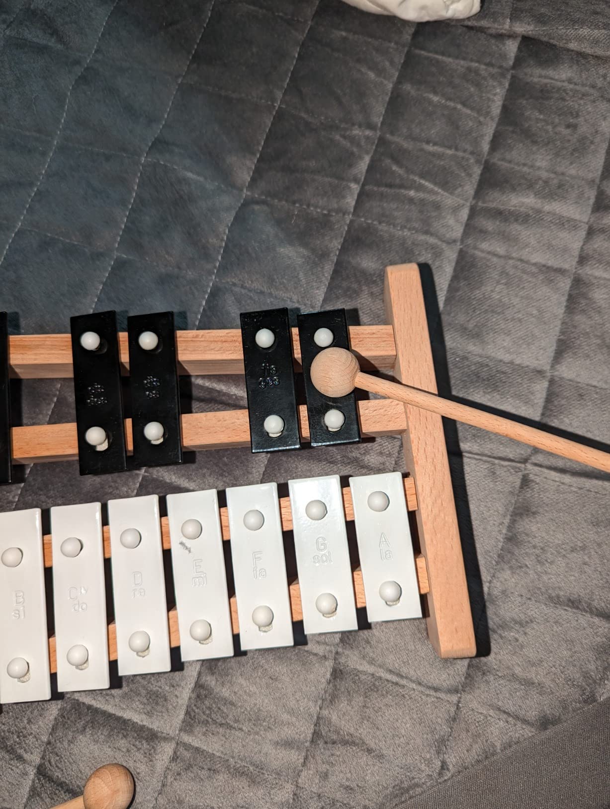 Glockenspiel Xylophone Full Size 27 Notes for Adults and Kids | Glockenspiel Instrument, Adult Xylophone, Classic Keys, 4 Mallets, Carry Case, Music Learning, Classroom Use, Birthday Gift customer photo 1