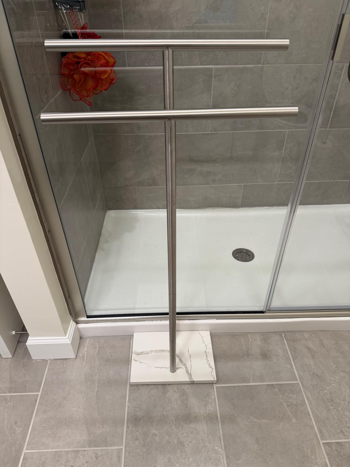 40 Inch Standing Towel Rack Double-T Shape Tall Bath Towel Sheet Holder with Marble Design Base, Stainless Steel Brushed Nickel customer photo 2