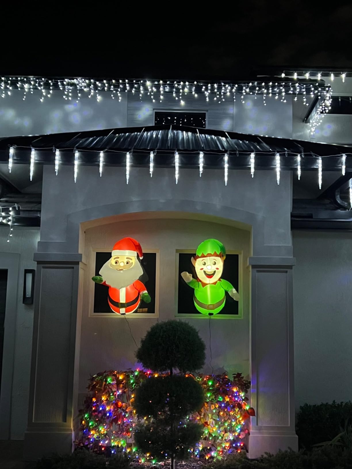 TURNMEON 3.5 Ft Christmas Inflatable Santa Claus Lean Out from Window Outdoor Christmas Decorations Blow Up Xmas Decor with LED Lights Christmas Decorations Party Outside Indoor Home Yard Garden Lawn customer photo 1