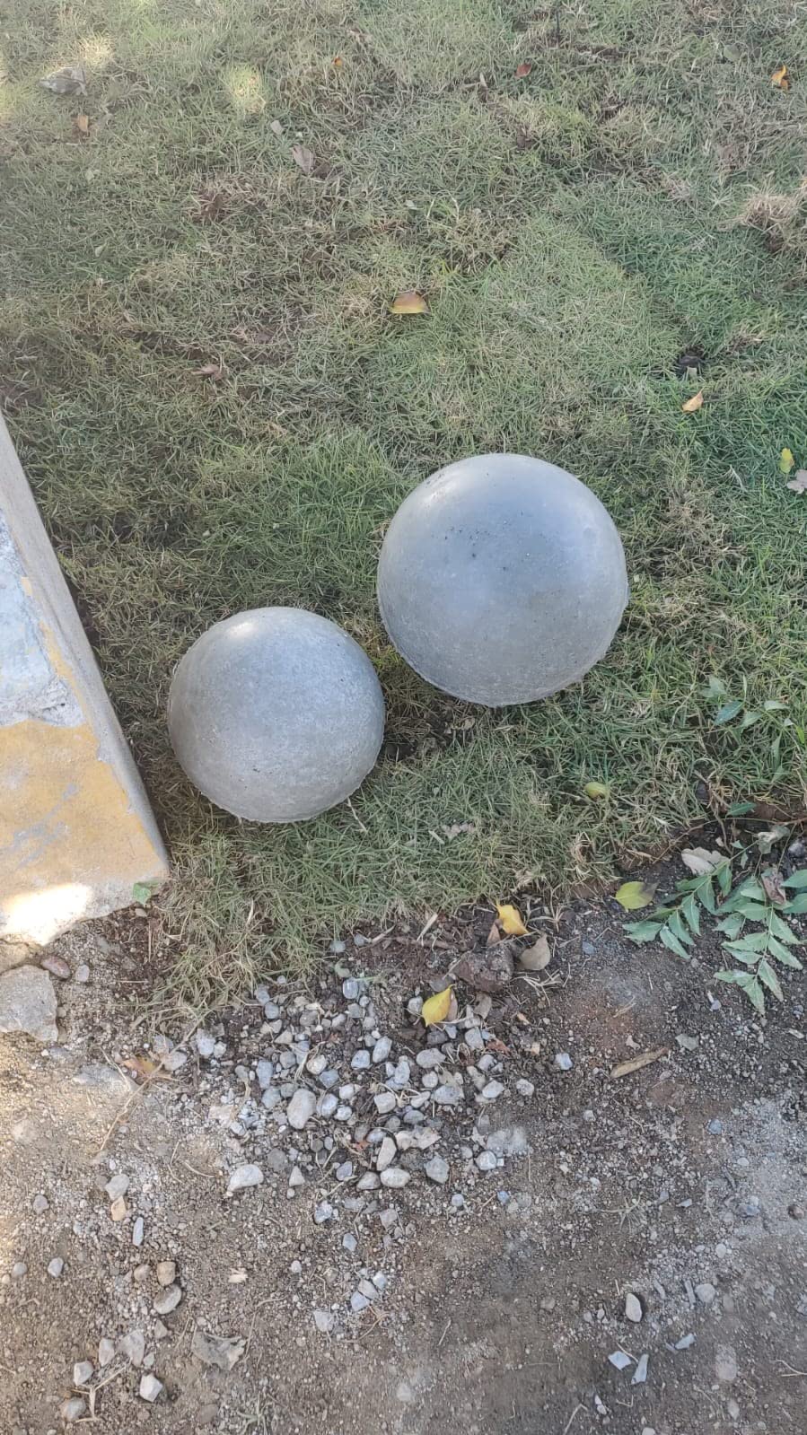 AUTUMN Sphere Mold for Balls, Concrete Cement Orb, Garden Decor, Diameter 12'' customer photo 2
