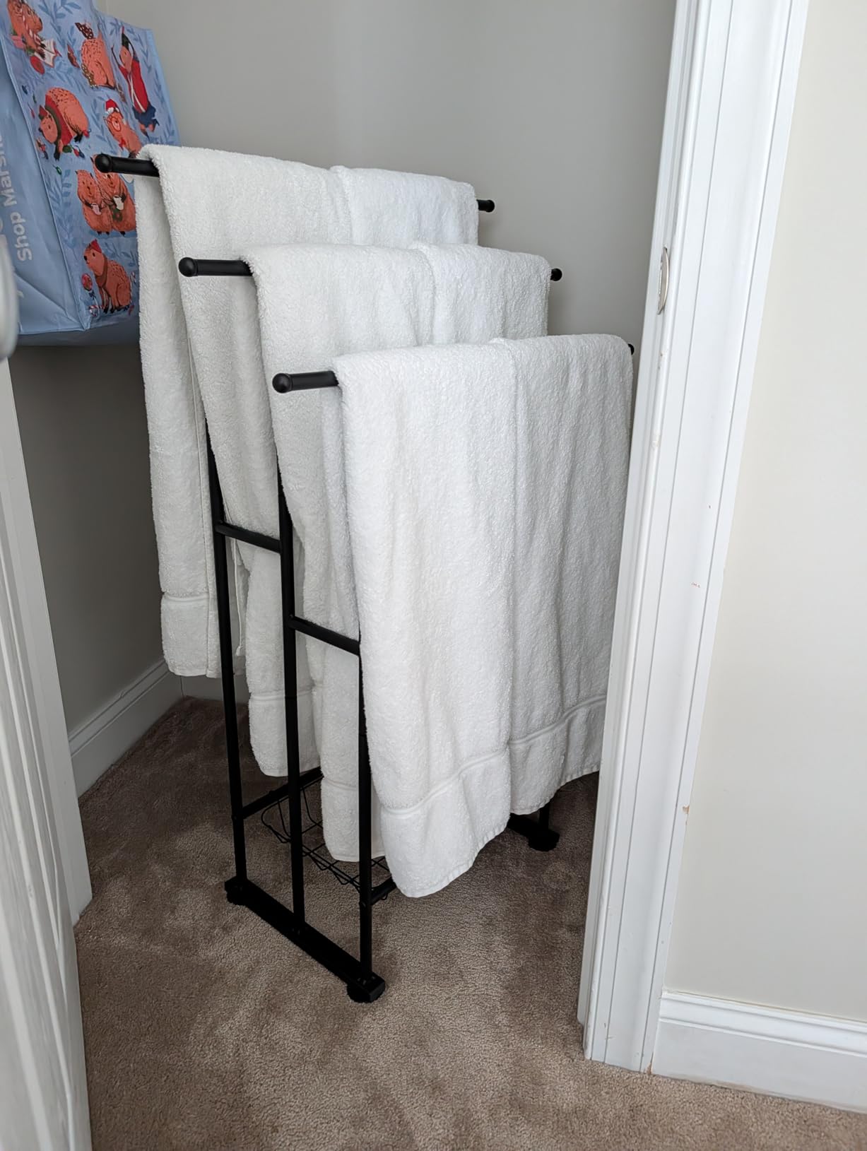 Kayfia 40'' Freestanding 3 Tier Alloy Steel Towel Rack with Storage Basket | Dual-Use Drying & Display Rack, Holds Oversized Bath Towels & Blankets, Black customer photo 1
