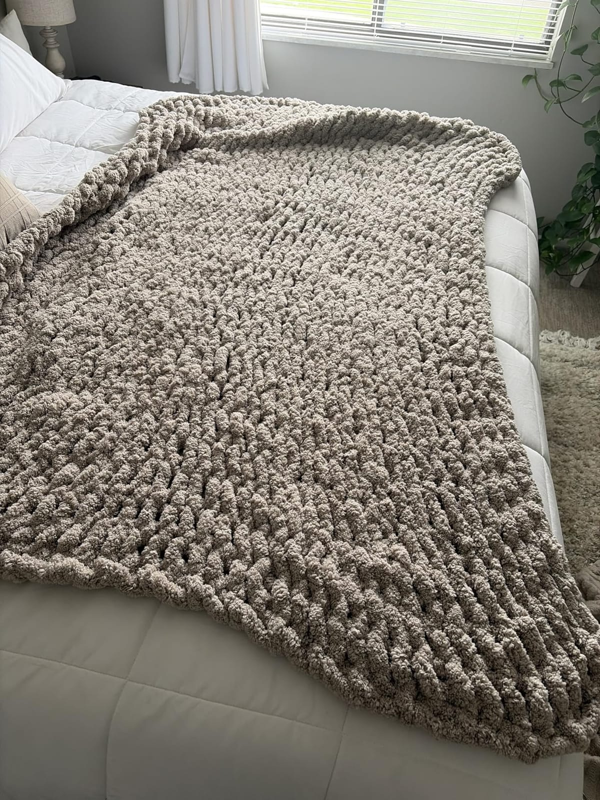 L'AGRATY Chunky Knit Throw Blanket for Couch, 50'' x 60'' Knit Throw, Ivory customer photo 2
