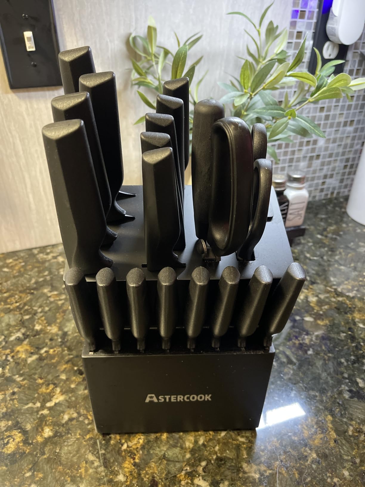 Knife Set, Astercook 21 Pieces Knife Sets for Kitchen with Block, Dishwasher Safe Kitchen Knife Set with Built-in Sharpener, German Stainless Steel Black Knife Block Set, Fathers Day Gift for Men customer photo 1