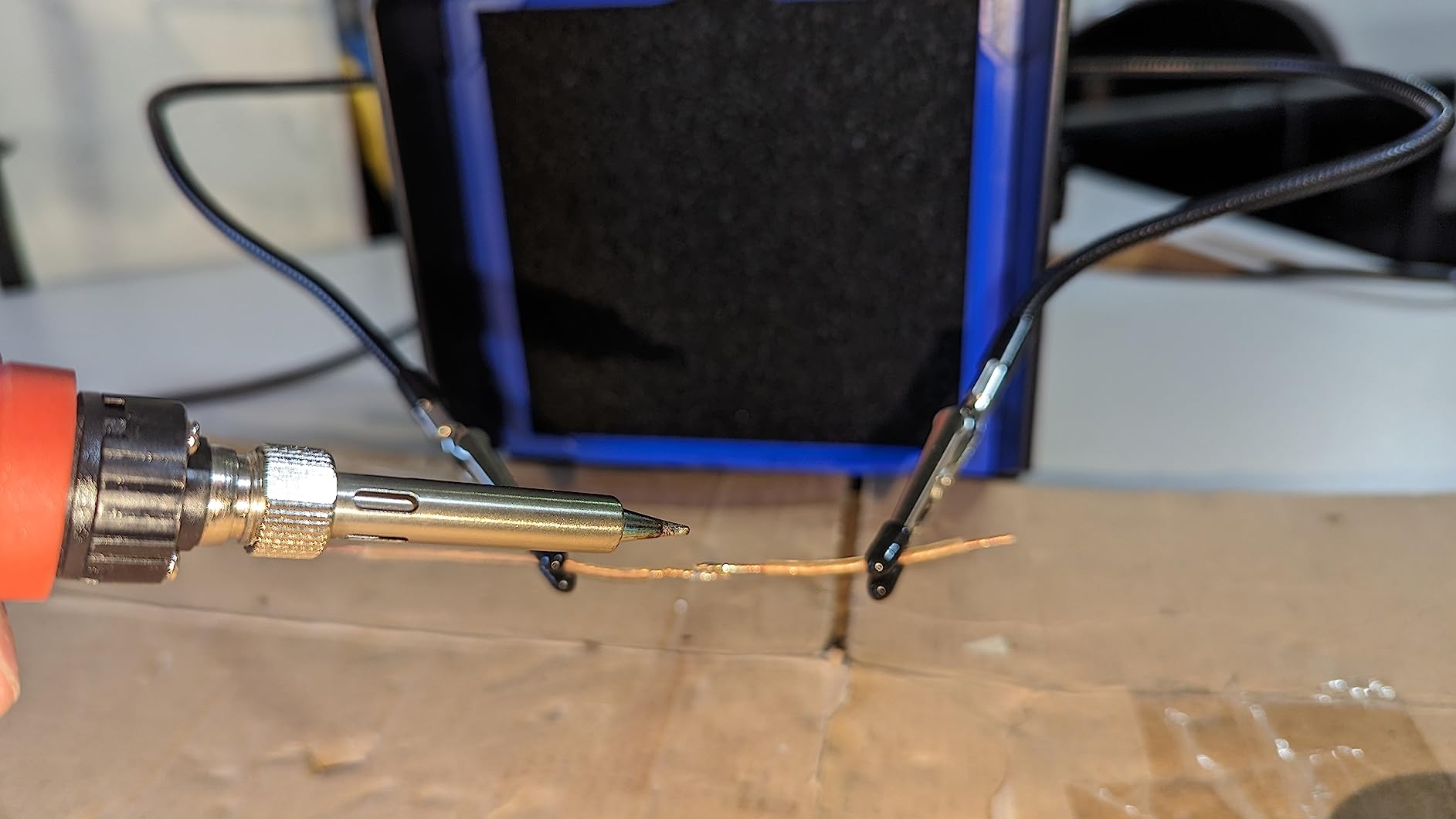 WEP 948DQ-I Fume Extractor Tool with Double Filtering, Helping Hands, Adjustable Tilt Angle, Fenders for Soldering Station, Soldering Iron with 6 Filtration Adsorbers customer photo 1