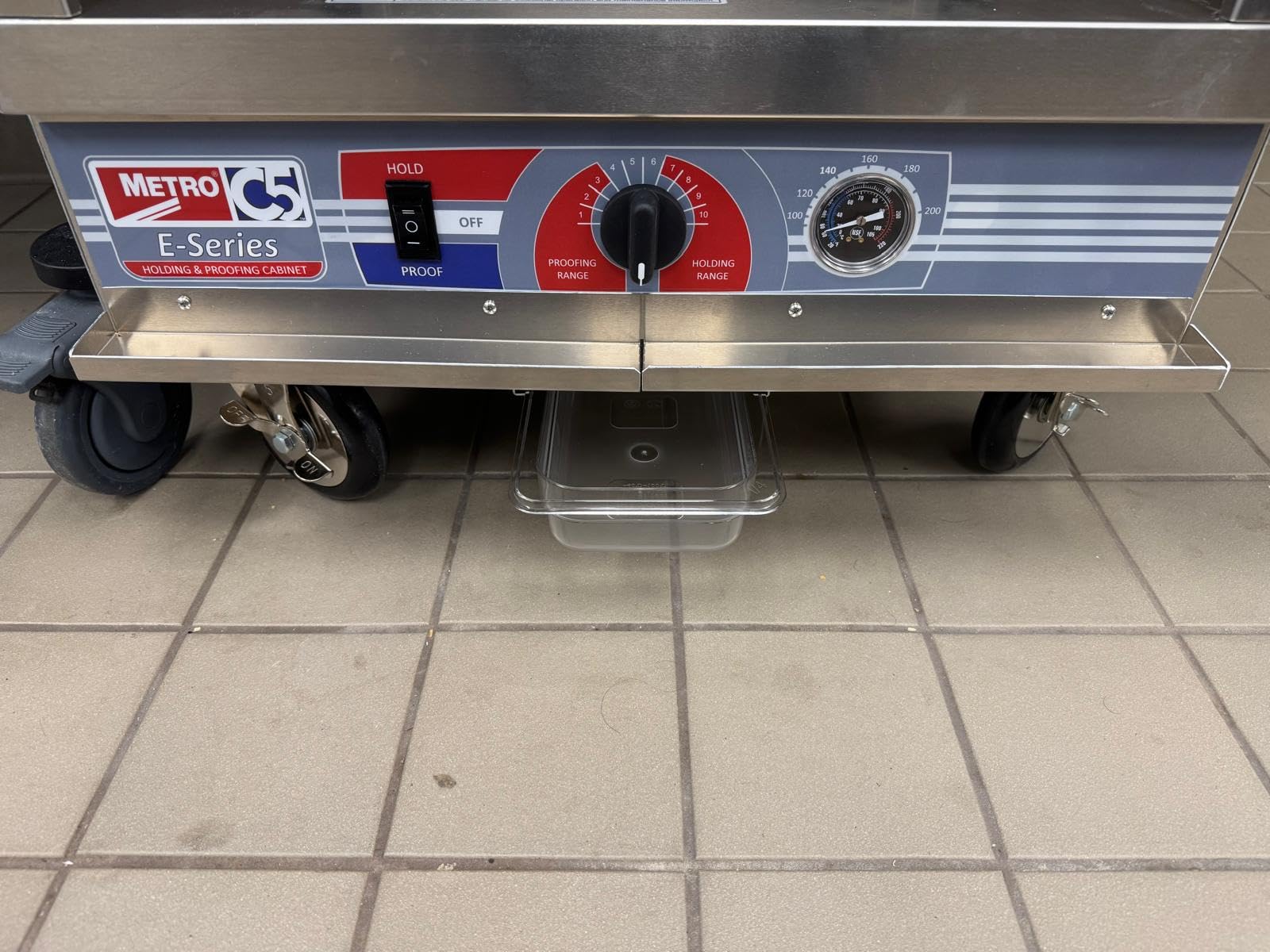 METRO C5 E-Series Hot Holding and Proofing Cabinet, 24 Pan Full Height Commercial Food Warmer customer photo 2