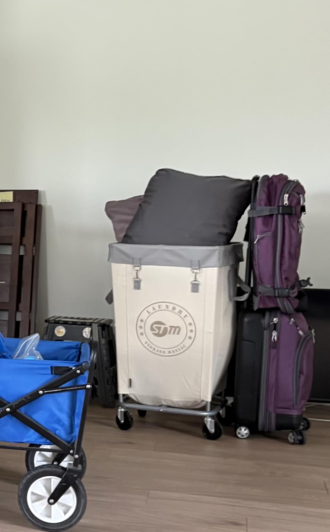 STORAGE MANIAC Commercial Laundry Hamper with Heavy Duty Steel Frame, 160 L Industrial Clothes Basket Cart with Wheels for Hotel, Home, Laundry Room, 18''L x 18''W x 31''H, Medium Beige customer photo 2