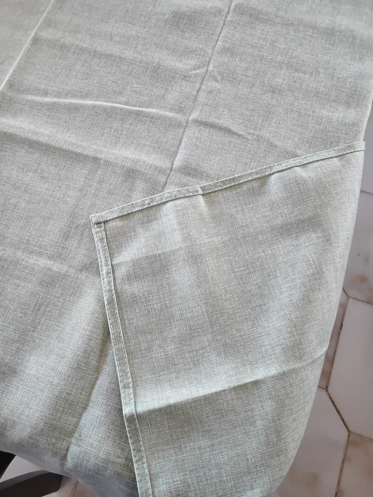 Softalker Beige Tablecloths Rectangular 84 x 60 inch Linen Textured Table Cloth Waterproof, Stain and Wrinkle Resistant, Outdoor Table Cloth for 6 Foot Rectangle Table Decor for Spring Party Birthday customer photo 2