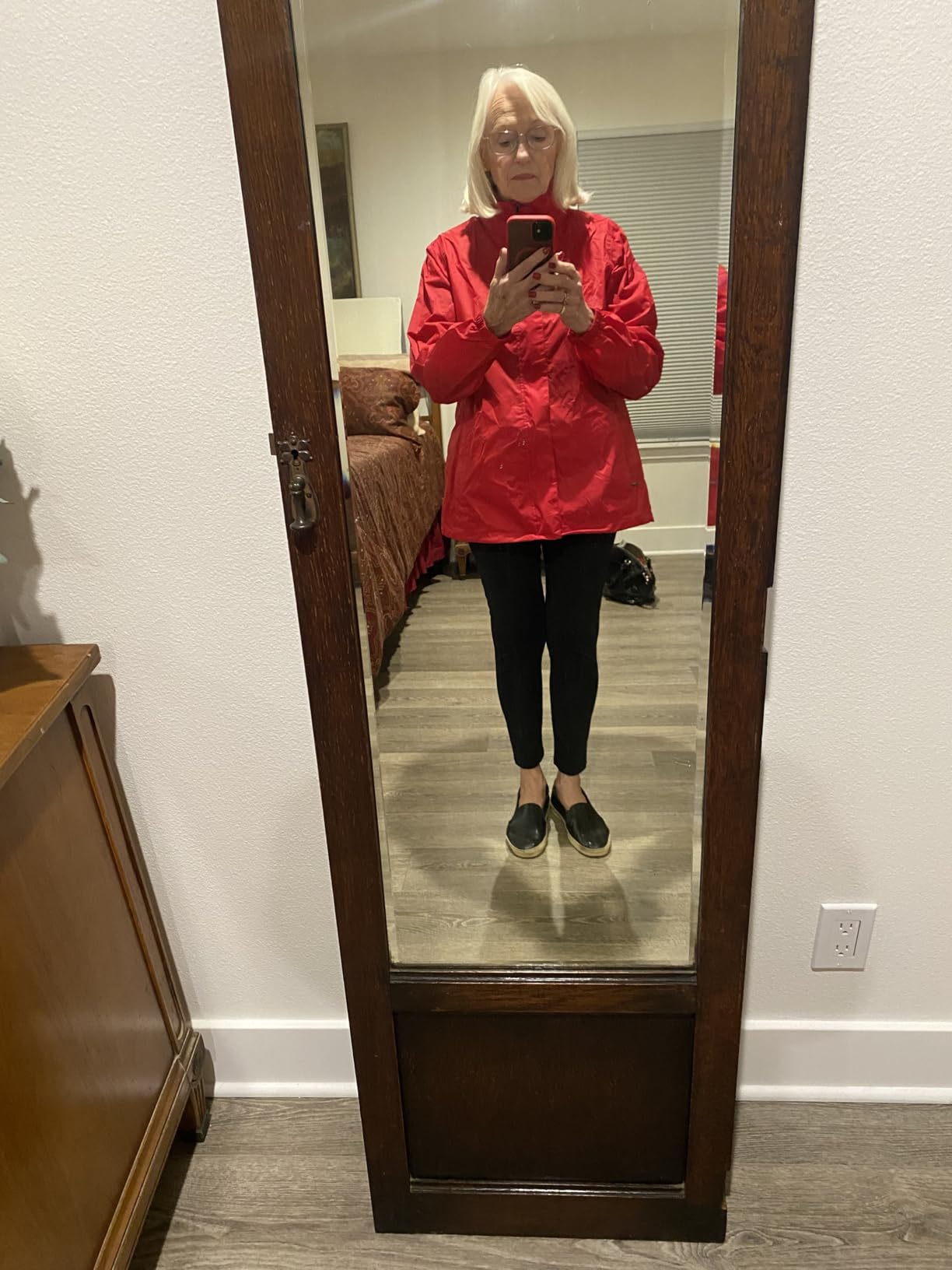 33,000ft Women's Rain Jacket Waterproof Lightweight Packable Raincoat customer photo 2