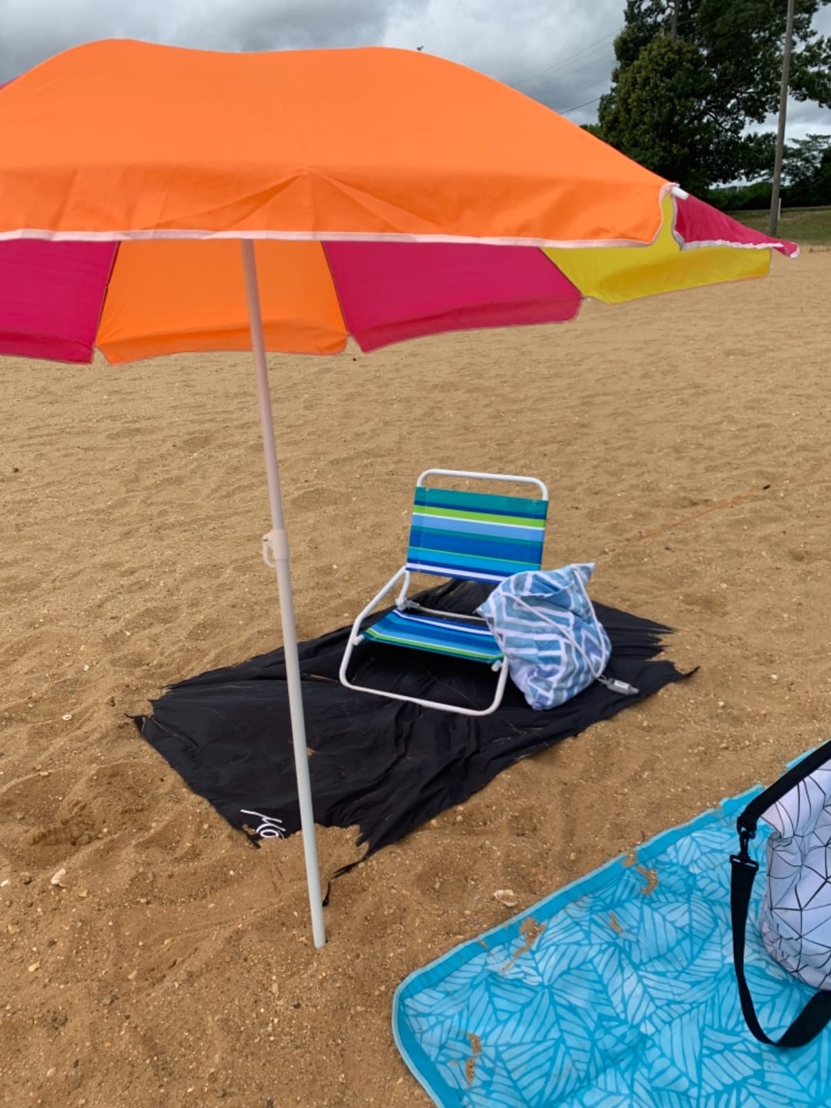 Matador Pocket Blanket 4.0 - Blue (Seats 2-4); Foldable Concert and Festival Blanket; Sand Proof Beach Picnic Tarp customer photo 1