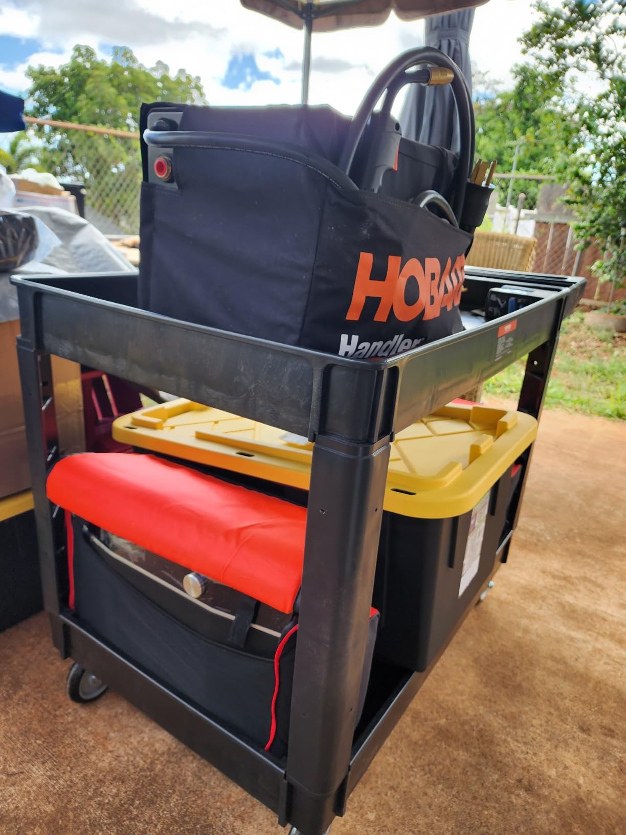 VEVOR Utility Service Cart 2 Shelf 550 lbs Heavy Duty Plastic Rolling Cart with 360 Swivel Wheels customer photo 2