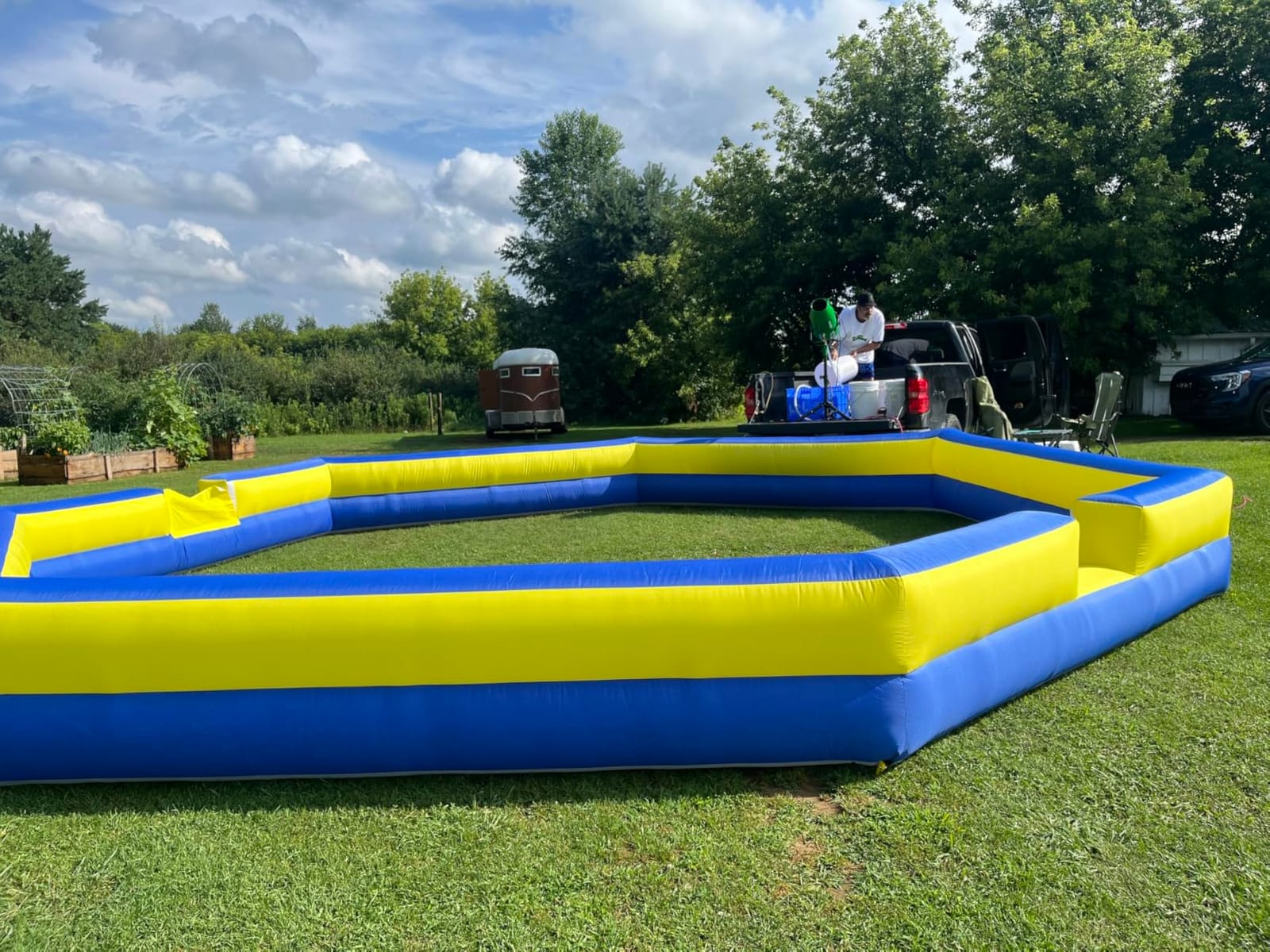 WARSUN 15FT Gaga Ball Pit Inflatable with Powerful Blower, Portable Gagaball Court for Indoor Outdoor Family Activities Inflatable Sport Games customer photo 1