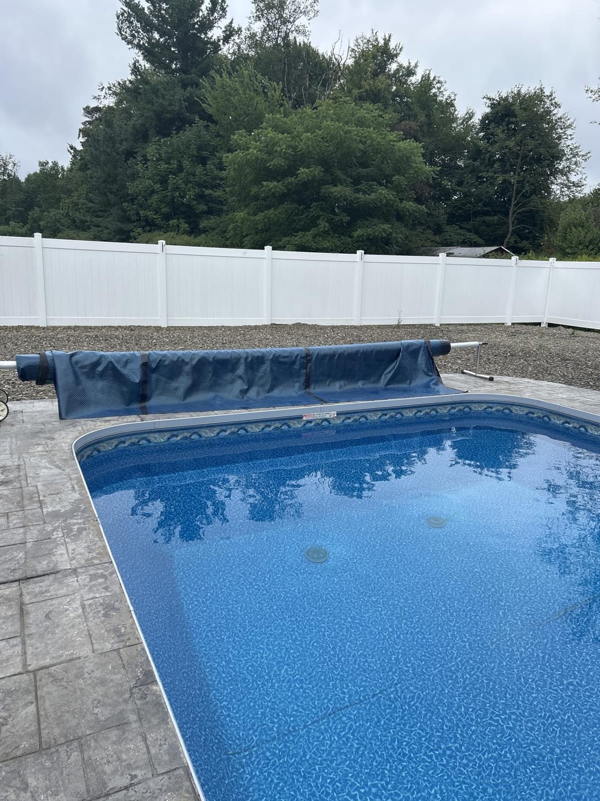In The Swim 16' x 32' Premium Blue Rectangle Solar Pool Cover 12 Mil customer photo 1