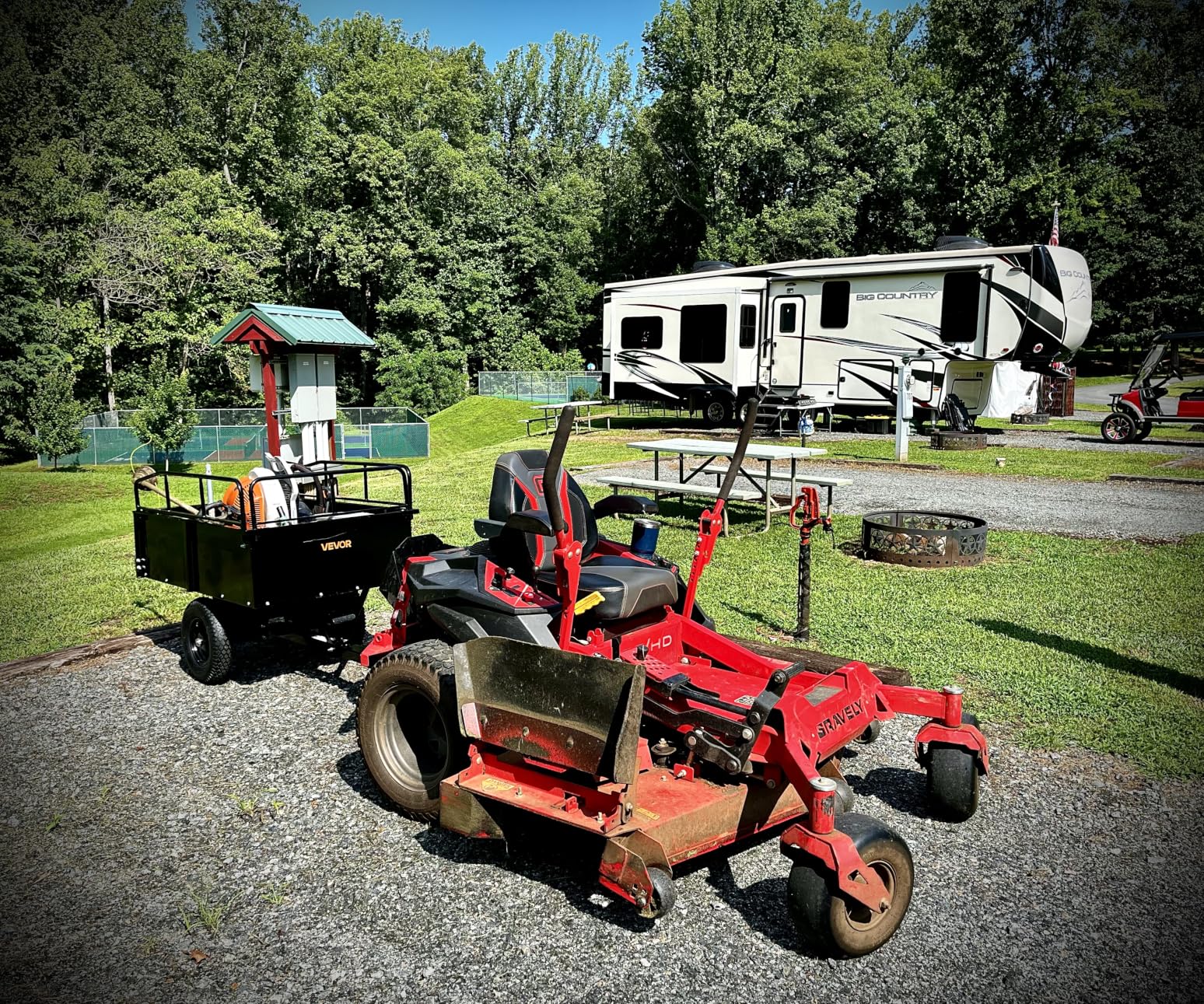 VEVOR Heavy Duty ATV Trailer Steel Dump Cart, 750 lbs 15 Cubic Feet, Removable Sides customer photo 1