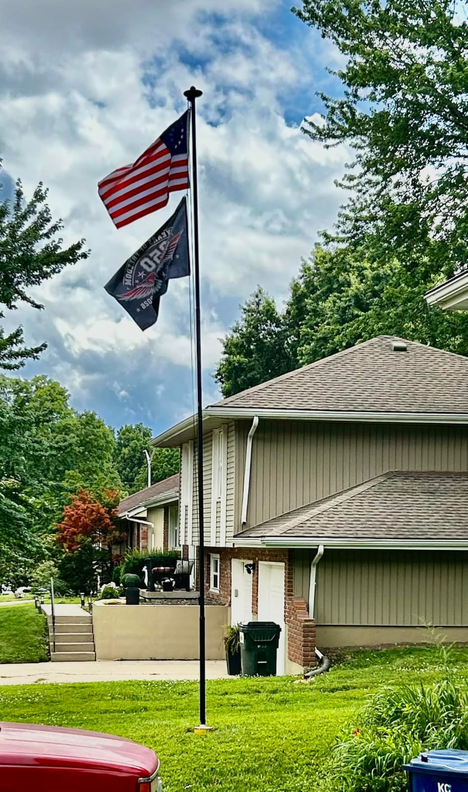 Heavy Duty 25 FT Flag Pole for Outside House, Unbending 100MPH Wind Test | 12Gauge 95HBW Hard Aerospace Aluminum, In-Ground Flagpole Kit customer photo 1