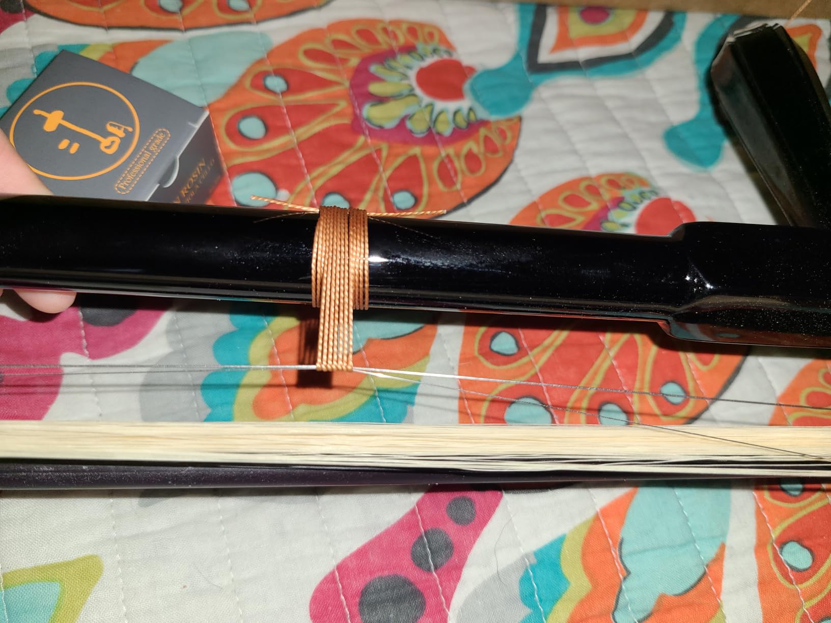Chinese Erhu Instrument For Beginner Entry Level, Erhu Chinese 2-string Violin Fiddle Musical Instrument 32 inches (Color wood) customer photo 1