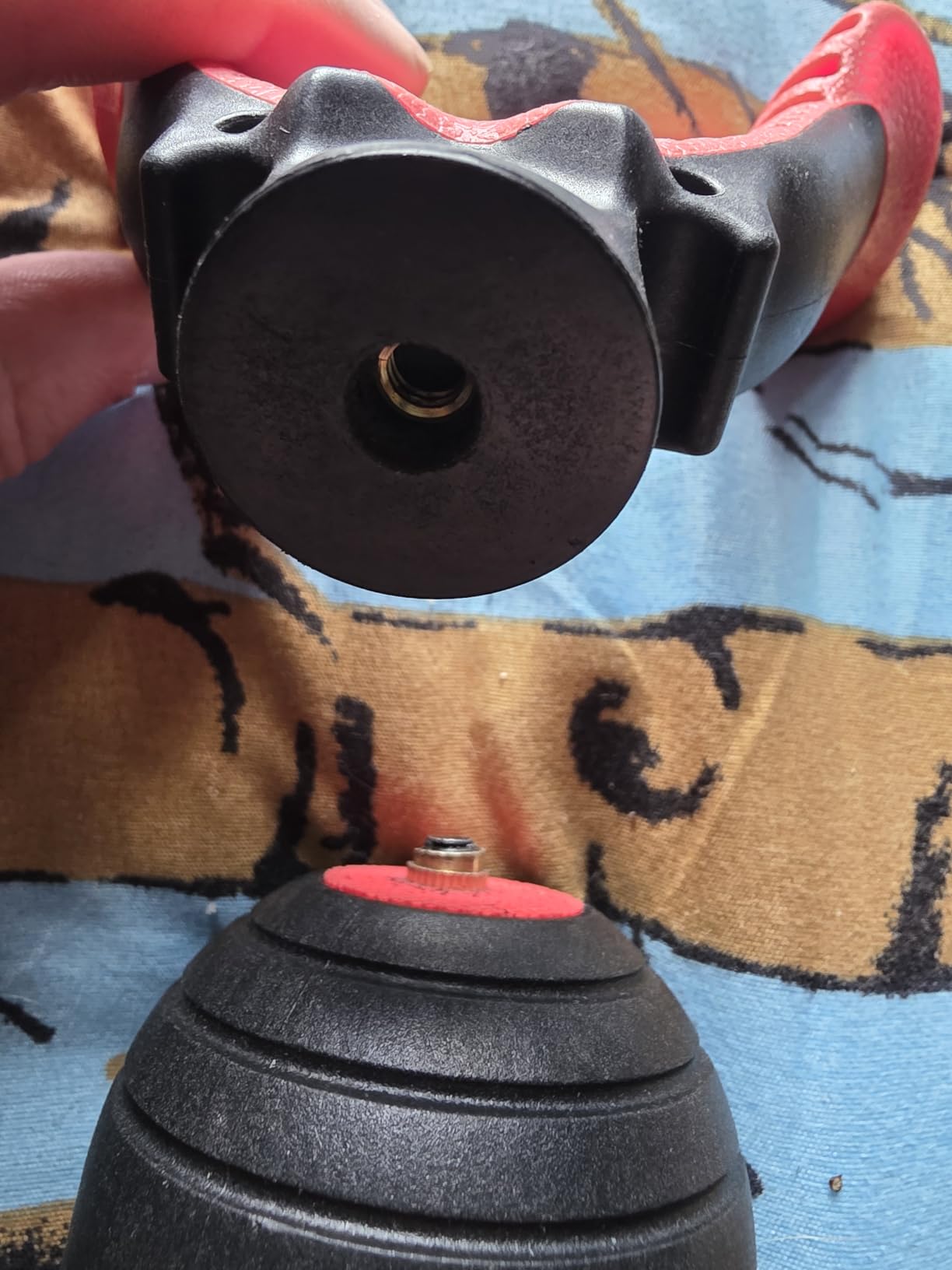 Zeadio Tripod Hunting Rest with High Density Foam Grip, Twist-Style Locking Leg, and Non-Marring V-Yoke Rest Head for Outdoor Activities customer photo 1