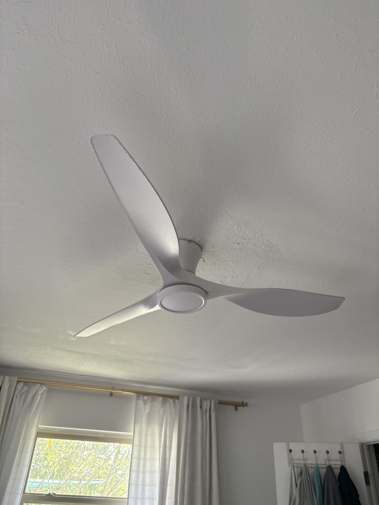 TALOYA 52 inch Ceiling Fans with Lights and Remote Control White | Modern Low Profile,Flush Mount ,Quiet Reversible DC Motor,3 Blades, for Bedroom Patio Indoor Covered Outdoor Use customer photo 1