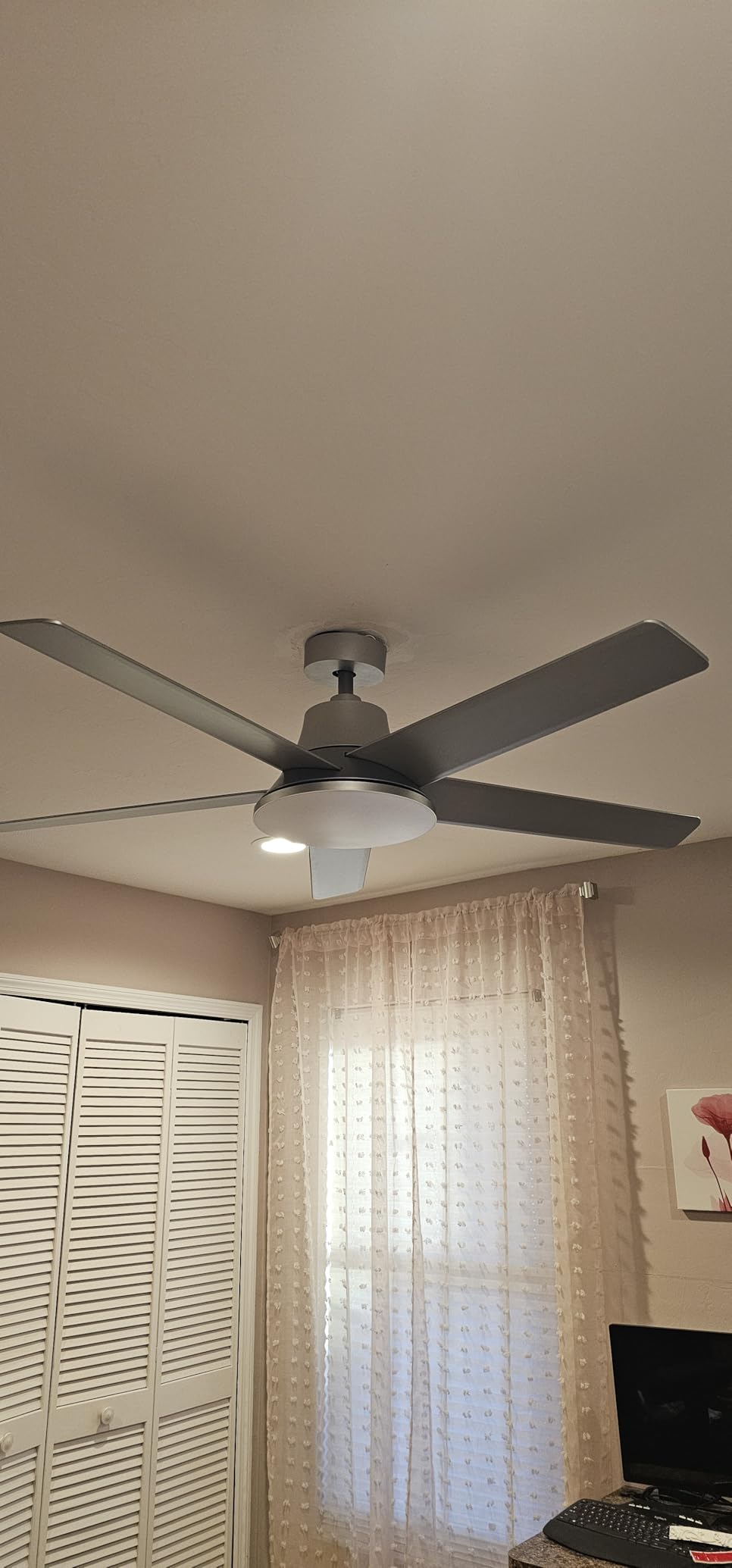 DREO Smart Ceiling Fan with Lights, 52 Inch, 12 Speeds & 3 Fan Modes, Stepless, Dimmable LED Light, Timer, 22dB Quiet DC Motor, Remote/APP/Alexa Control, Black Ceiling Fans Indoor, 2026 Upgraded customer photo 1