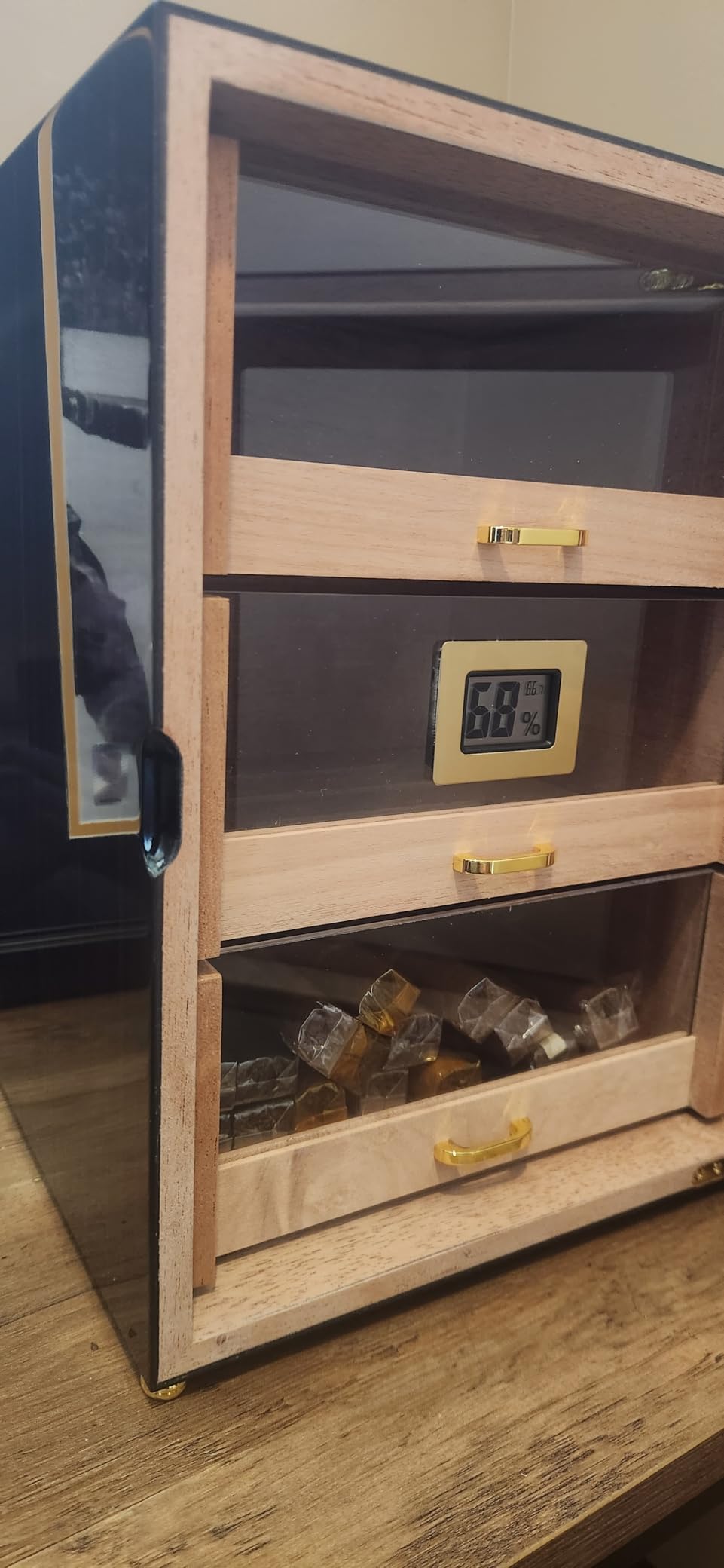 Woodronic Cigar Humidor Cabinet | LED Light, Spanish Cedar Lining customer photo 2