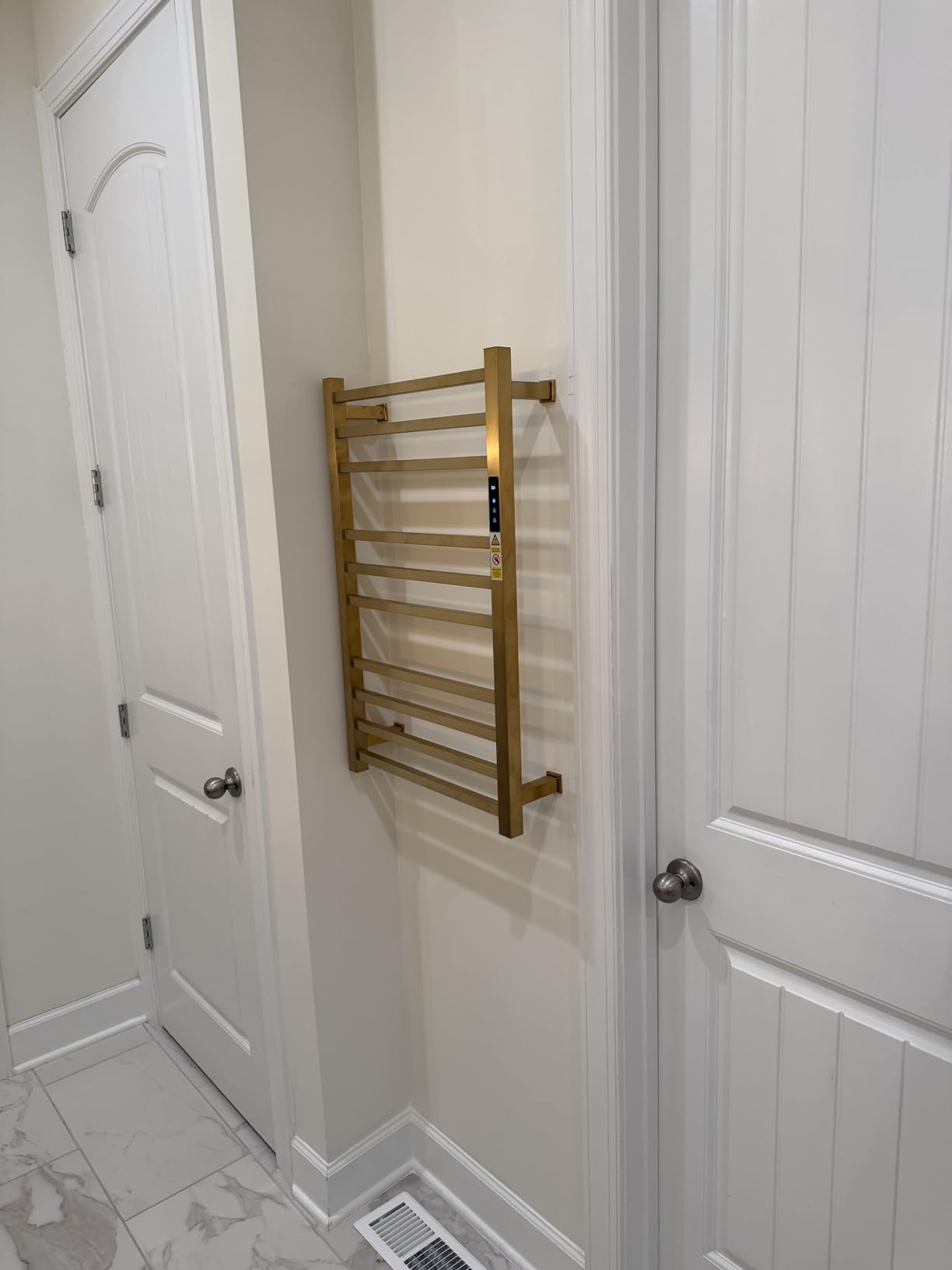 XBVV Gold Heated Towel Rack for Bathroom, Wall Mounted Bath Towel Warmer, Plug-in Electric Towel Rack, 304 Stainless Steel Fast Heating Towel Rack, Keep Bathroom Shower Towels Warm (4-Bar) customer photo 2