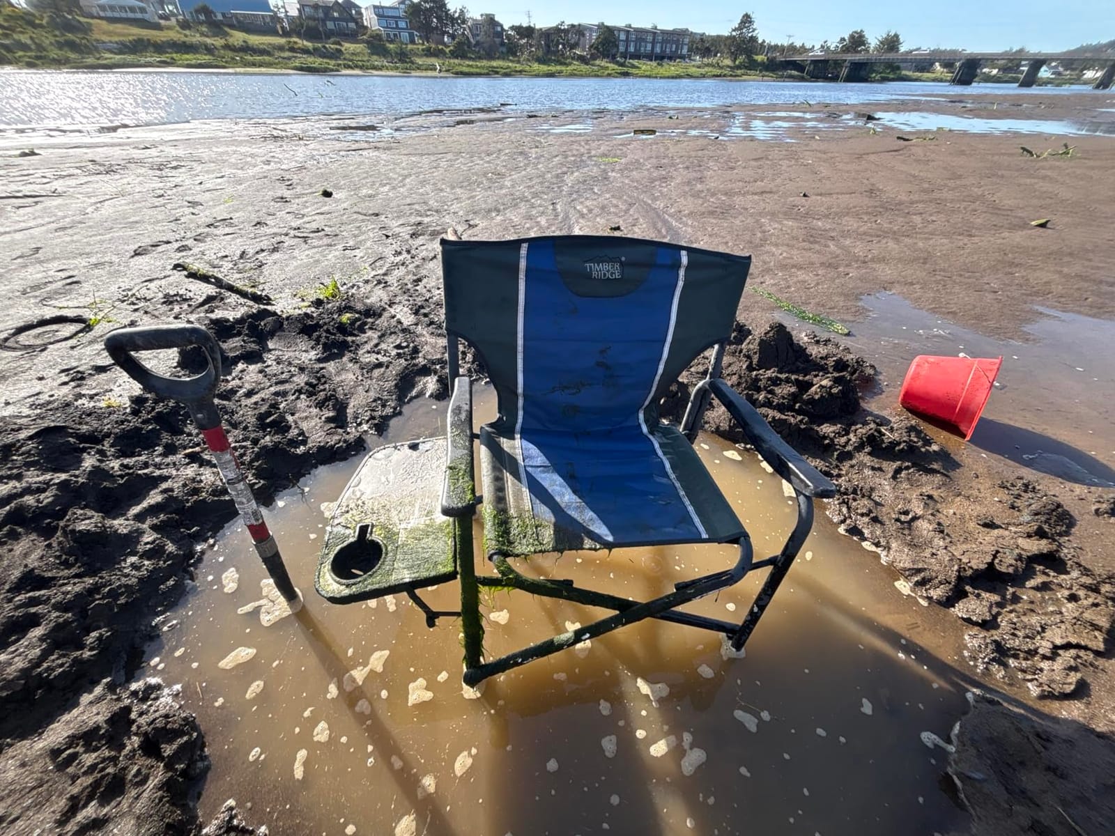 Timber Ridge XXL Oversized Directors Chair 600lbs - Heavy Duty Camping Chair with Cooler Bag & Table, Portable Folding Chair with Wide Seat for Tailgating, Patio, Outdoor - Grey customer photo 1