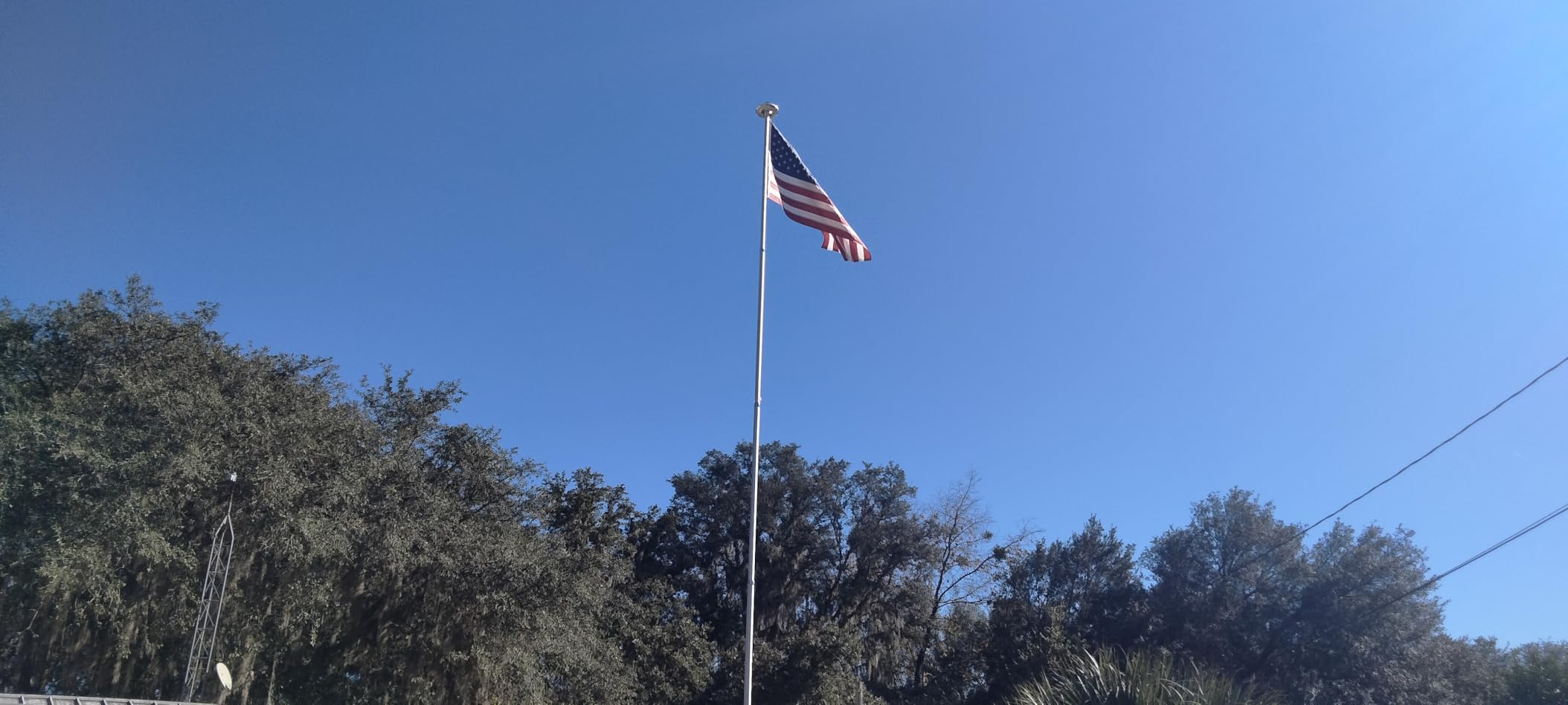 VEVOR 30FT Telescoping Flag Pole Kit, Heavy Duty Aluminum Alloy in Ground Flag Poles for Outside, 3 Display Modes Flagpole with 3x5 American Flag, Professional Accessories, Silver customer photo 1