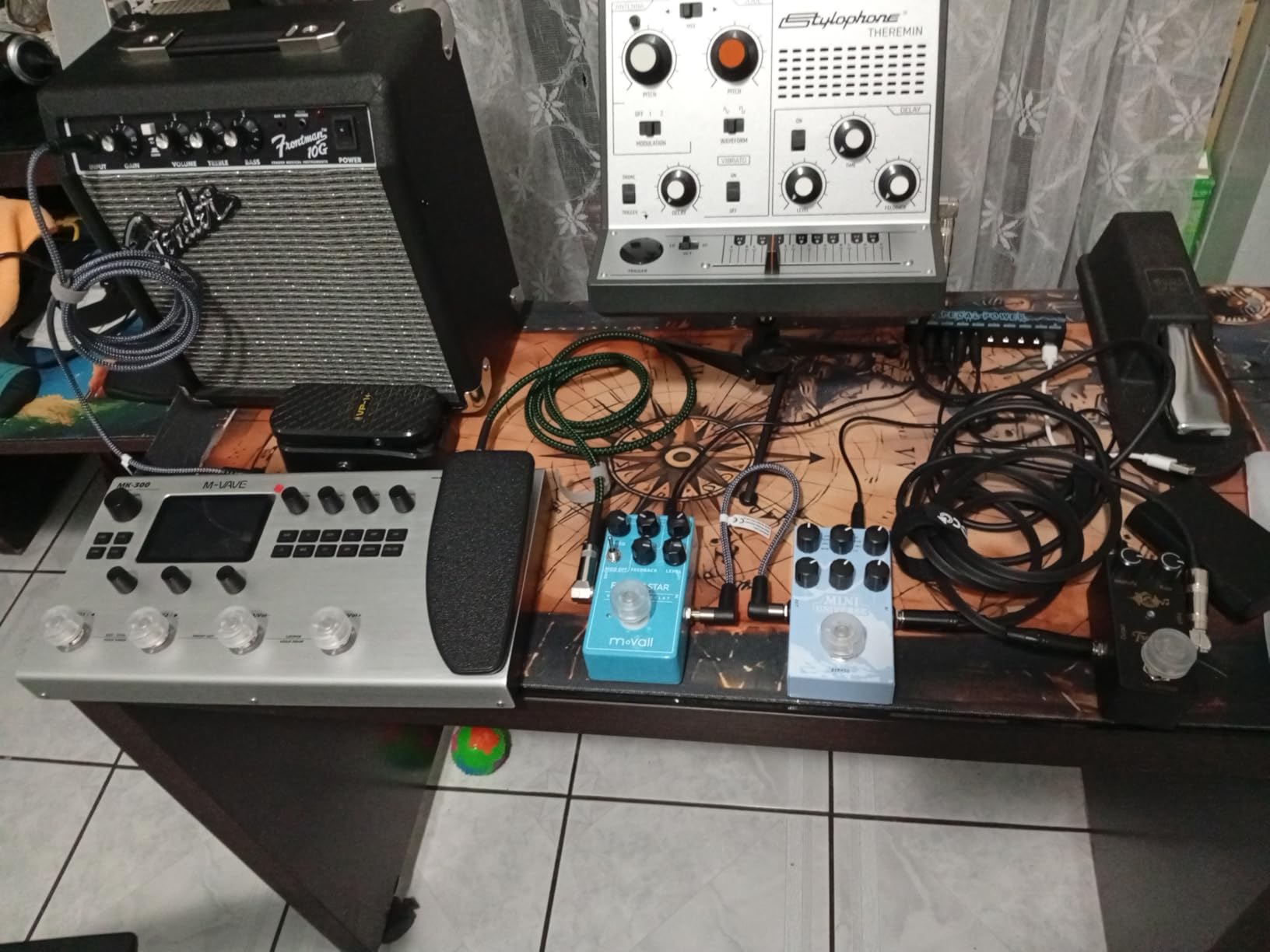 Stylophone Theremin - Award-Winning Portable Touch-Sensitive Synthesizer with Retro Analog Sound, Built-In Speaker, Delay & Vibrato Effects, Slider Control, Compact Battery-Powered Design customer photo 1