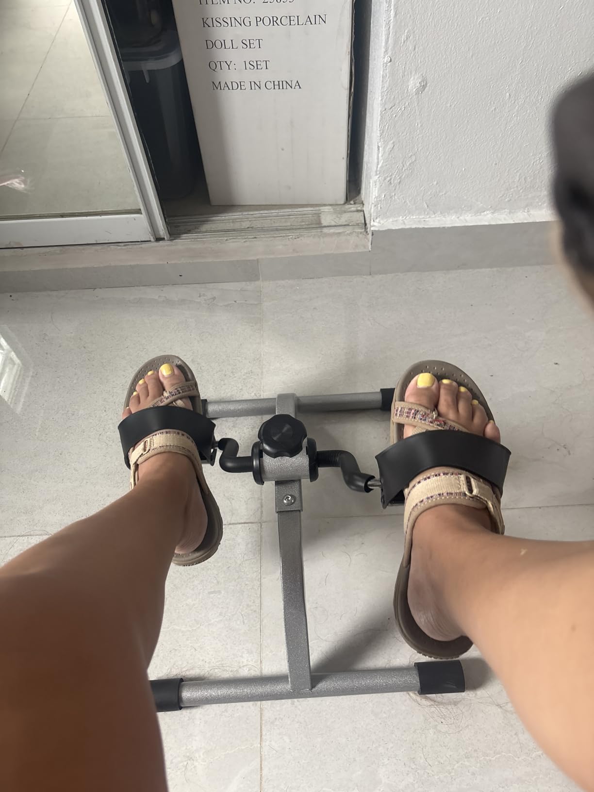 RYGEO Pedal Exerciser Mini Exercise Bike for Leg and Arm Recovery Exercise Lightweight and Portable Floor Bike customer photo 2