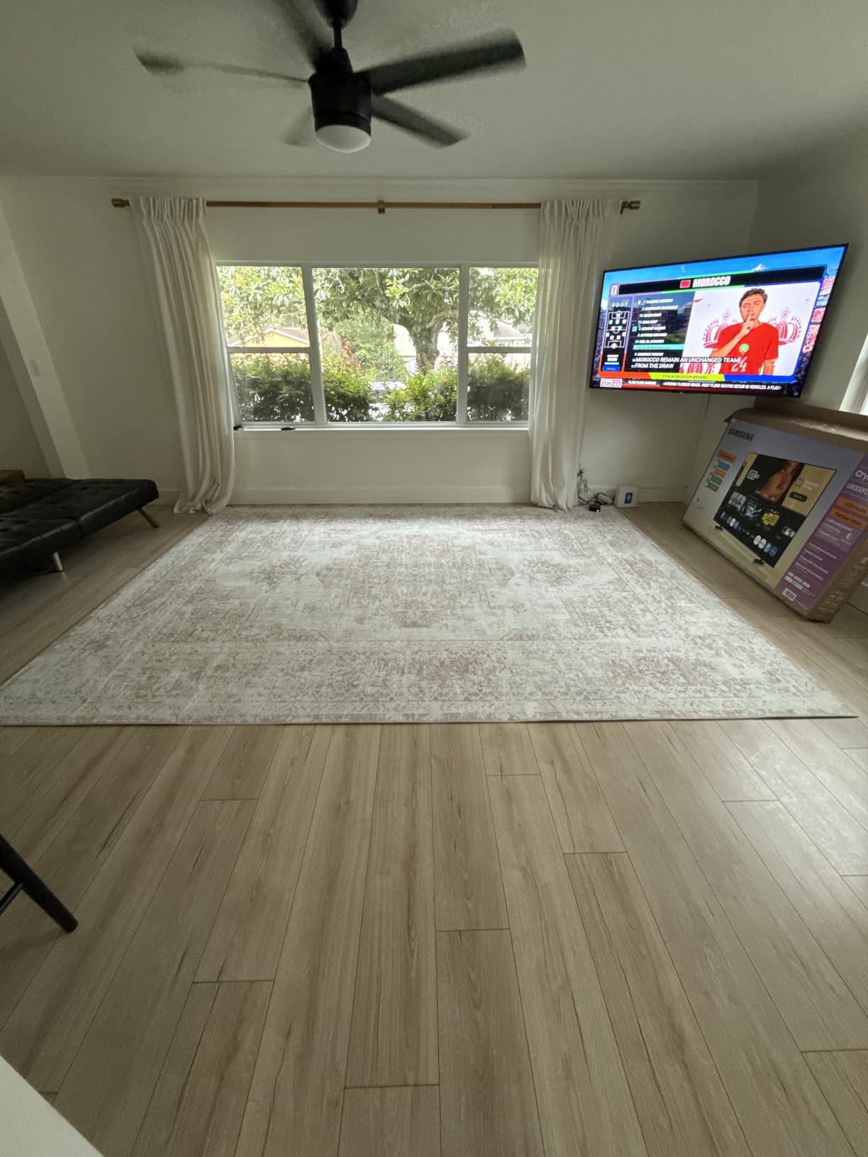 XLUEZ Area Rug 8x10 Living Room Rug, Machine Washable Vintage Distressed Medallion Rug Non-Slip Soft Low Pile Large Indoor Rugs for Bedroom Dining Room Office Children's Room (Beige,8'x10') customer photo 1